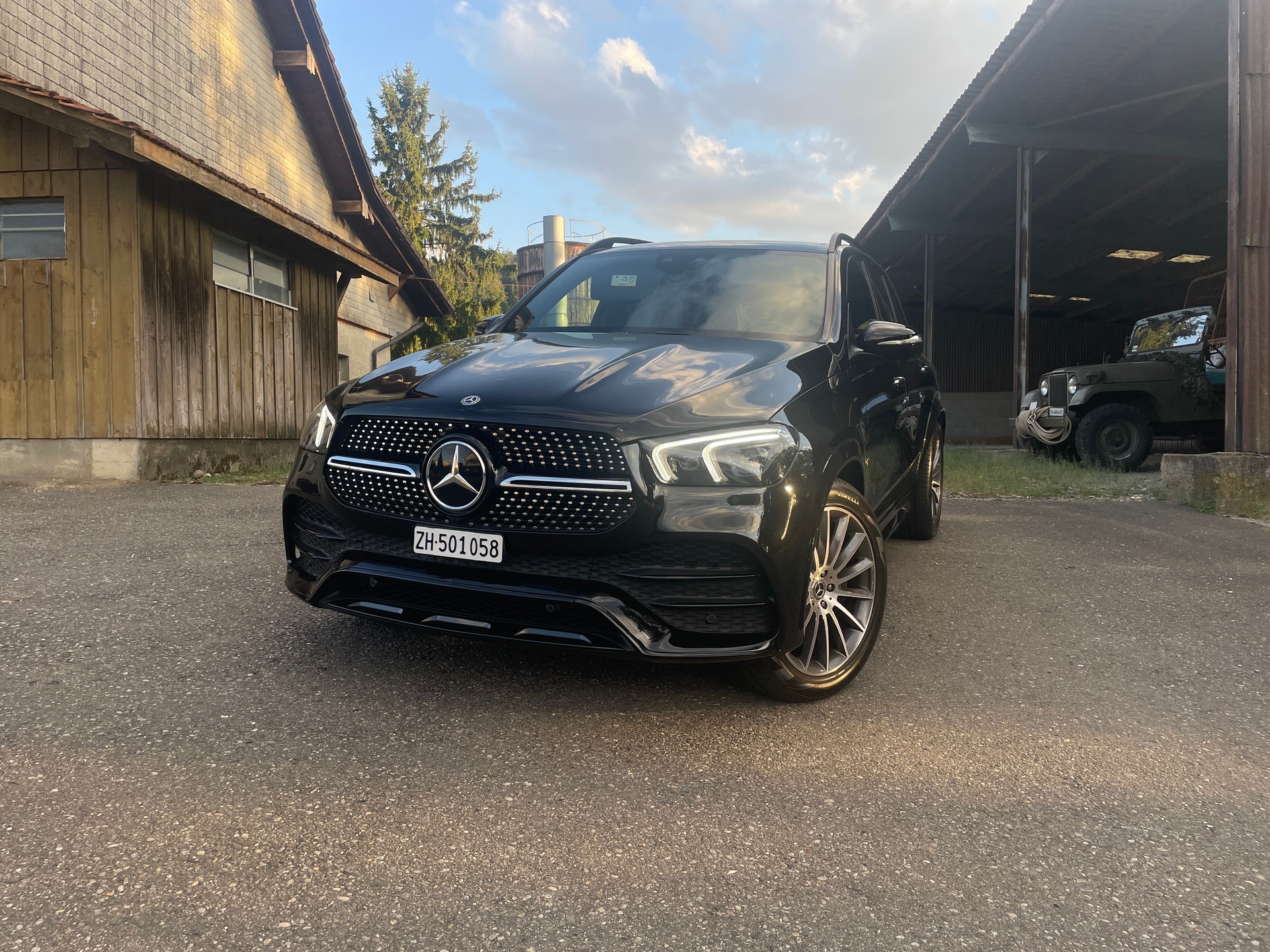 MERCEDES-BENZ GLE 450 4Matic AMG Line 9G-Tronic