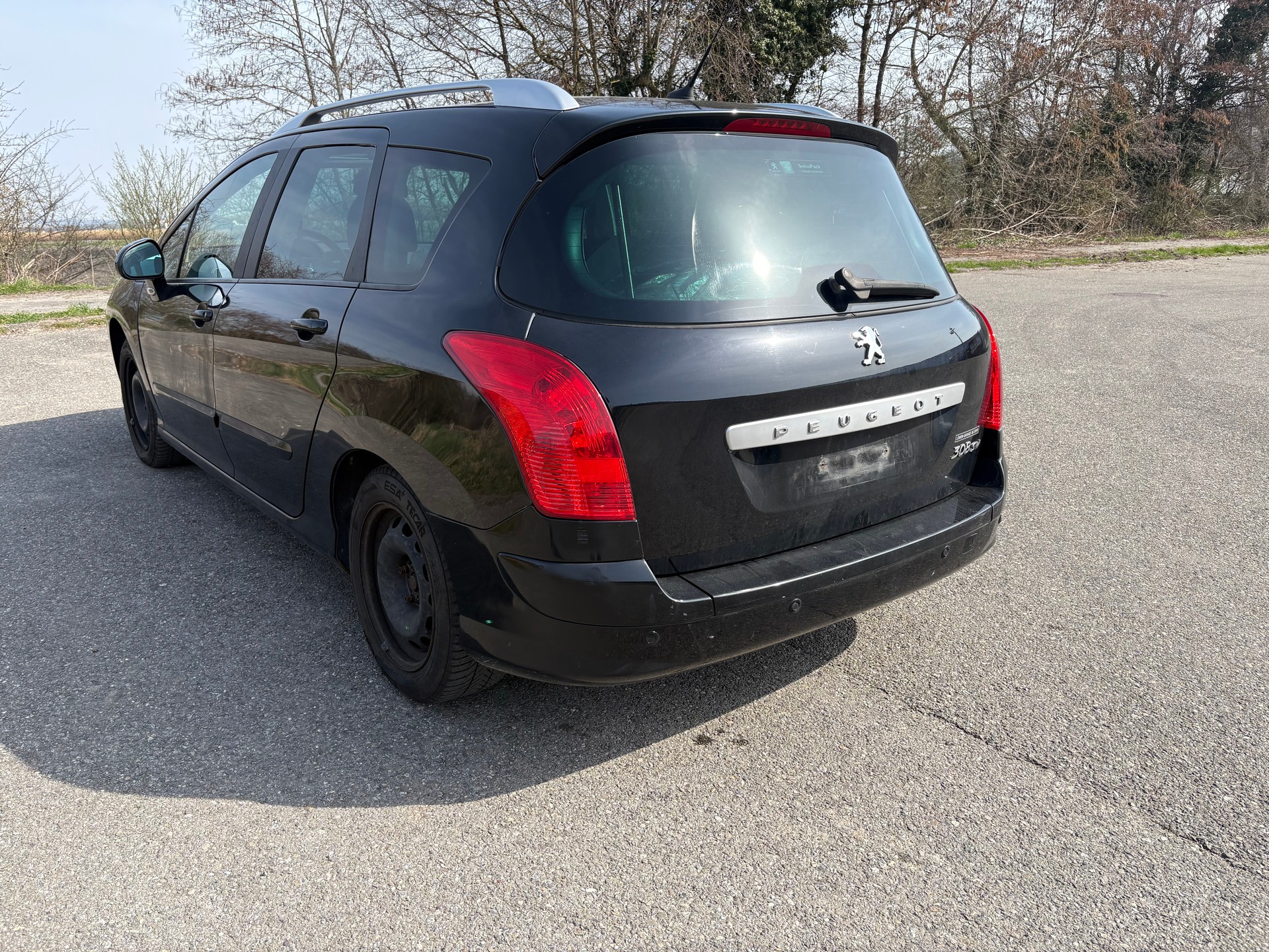 PEUGEOT 308 SW 2.0 HDI Sport Automatic-image-7