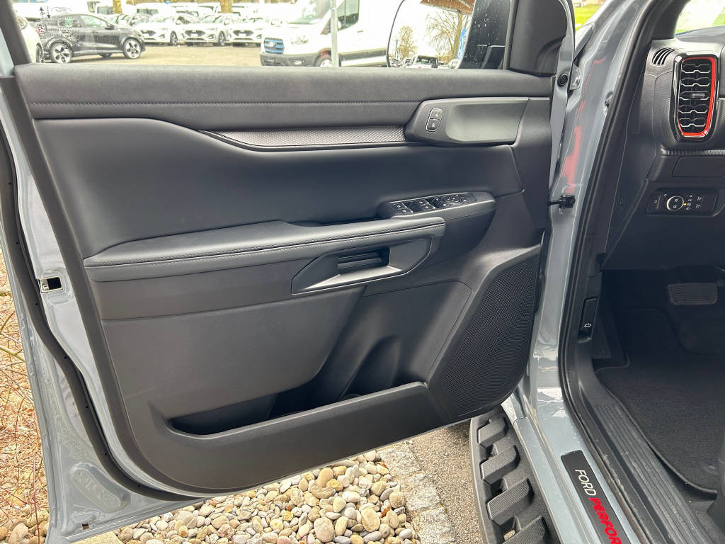 FORD Ranger 3.0 EcoBoost 4x4 Raptor-image-12