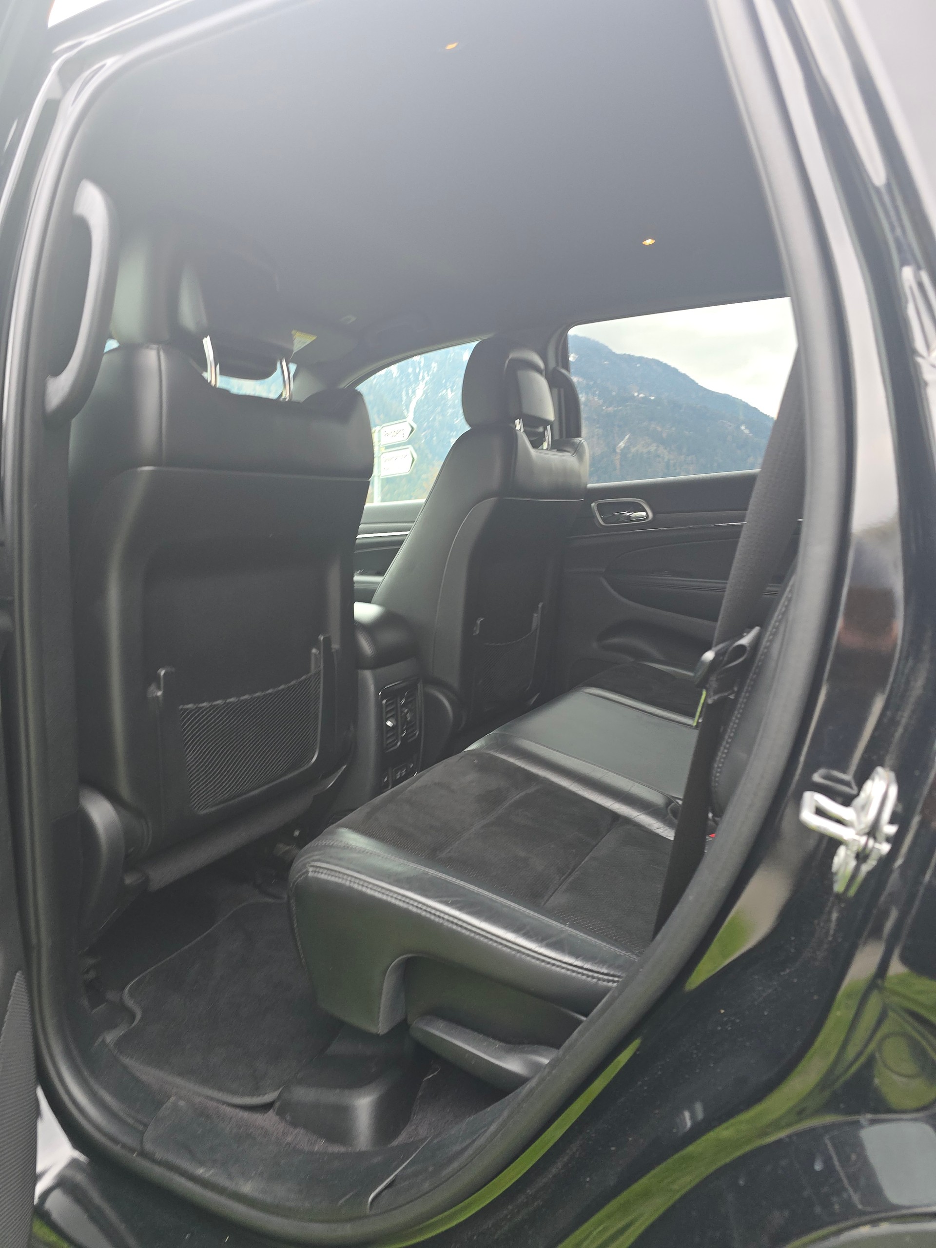 JEEP Grand Cherokee 3.0 CRD Night Eagle Automatic-image-4