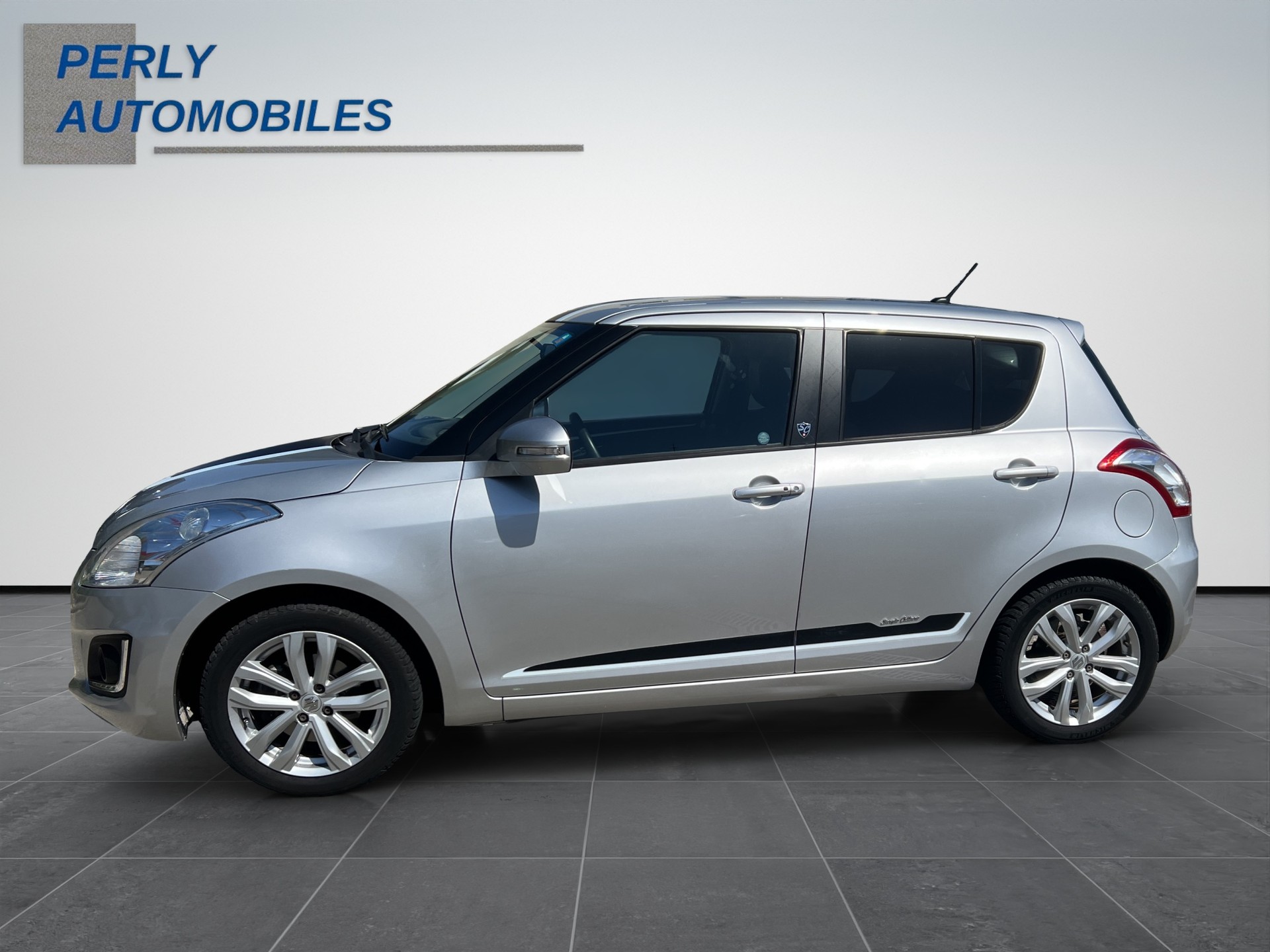 SUZUKI Swift 1.2i GL S.Cellano-showroom-element-2