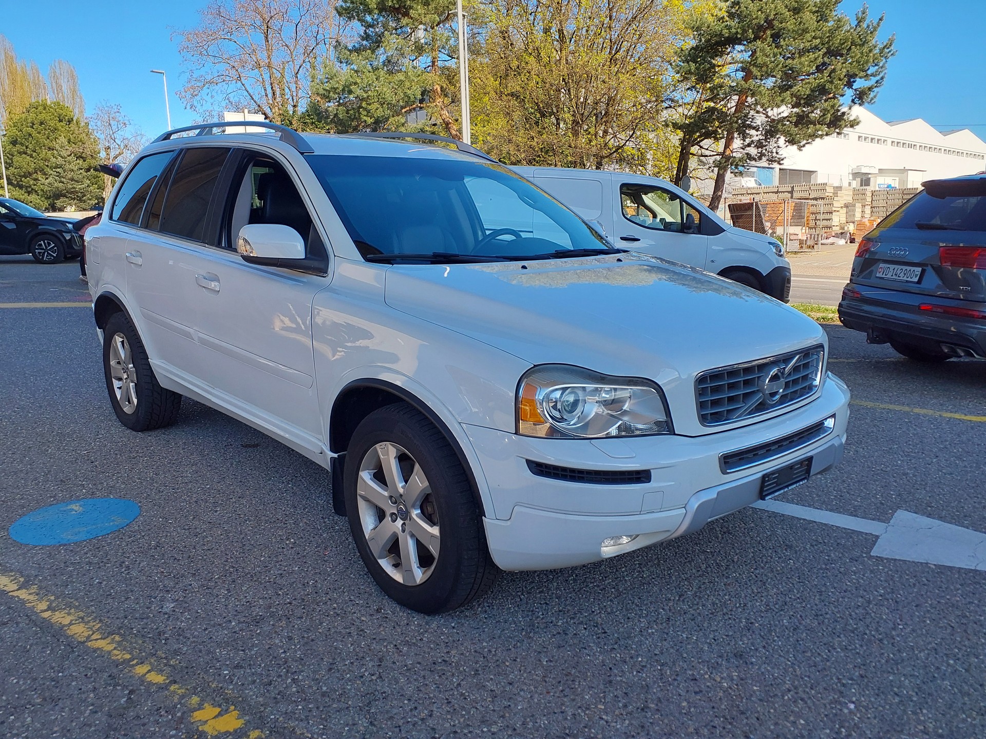 VOLVO XC90 D5 AWD Summum Geartronic-image-1