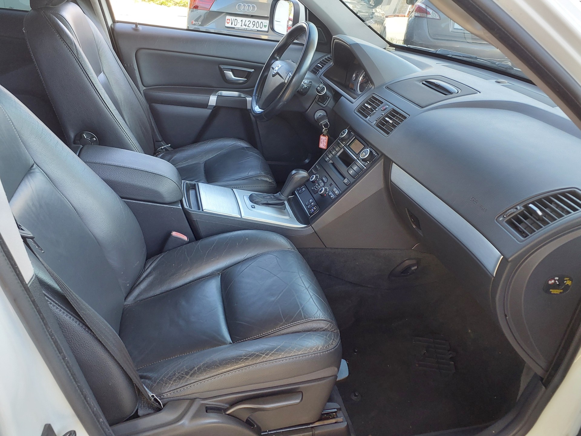 VOLVO XC90 D5 AWD Summum Geartronic-image-11