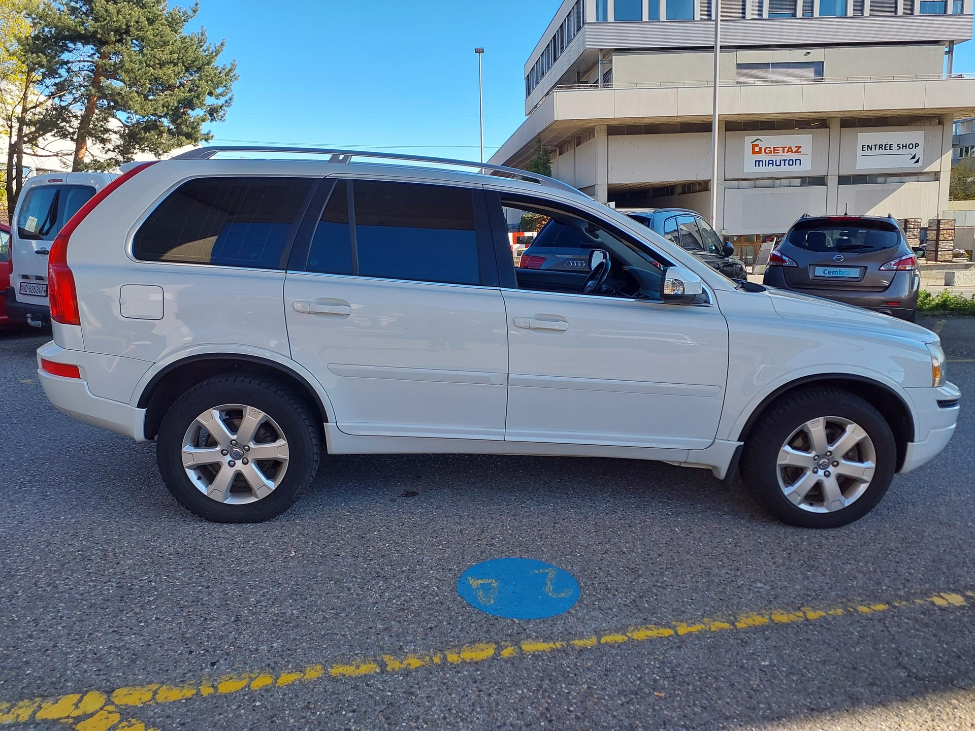 VOLVO XC90 D5 AWD Summum Geartronic-image-4