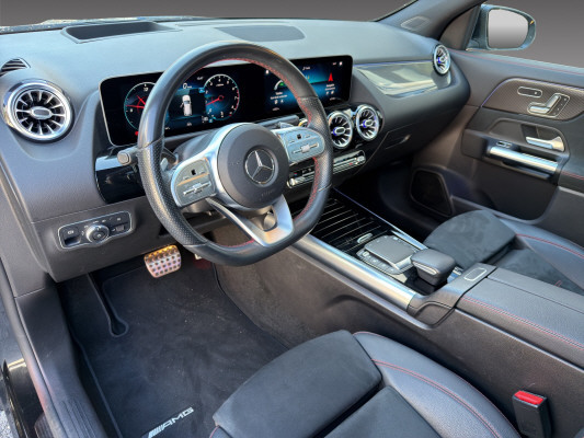 MERCEDES-BENZ GLA 250 AMG Line 4Matic-image-6