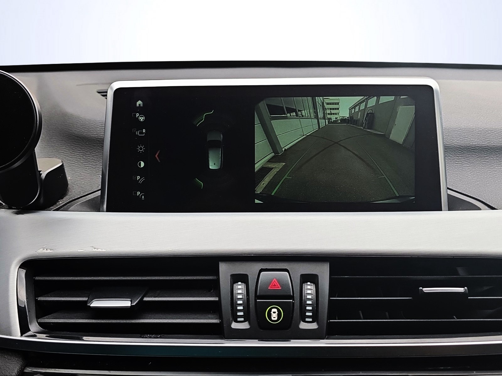 BMW X1 xDrive 25d M-Sport Steptronic-image-15