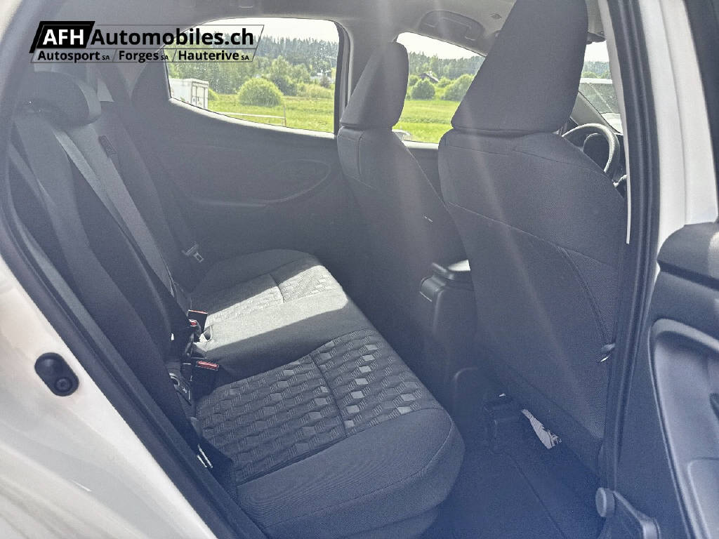 TOYOTA Yaris 1.5 VVT-i HSD Comfort-image-15