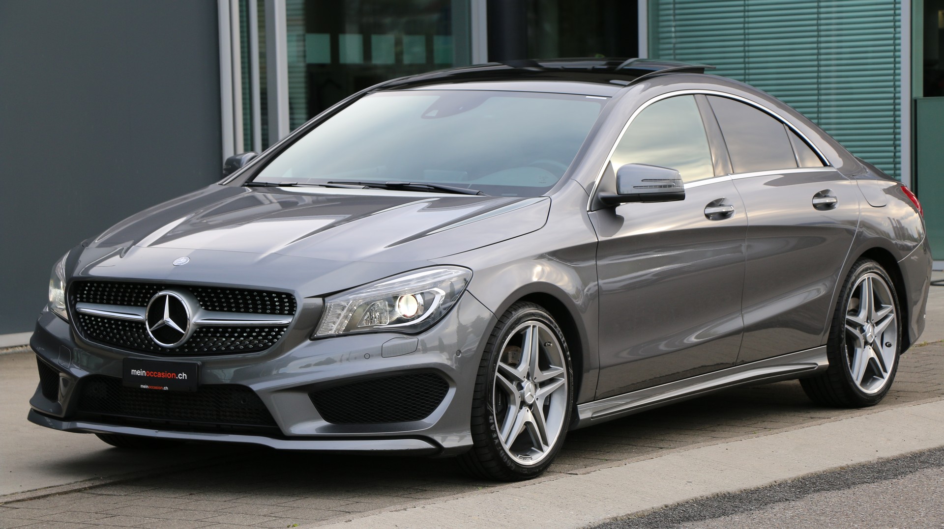 MERCEDES-BENZ CLA 250 AMG Line 4Matic-image-1