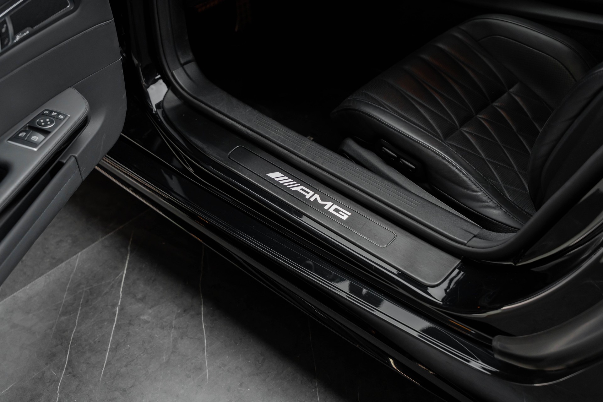 MERCEDES-BENZ AMG GT Speedshift DCT-image-19
