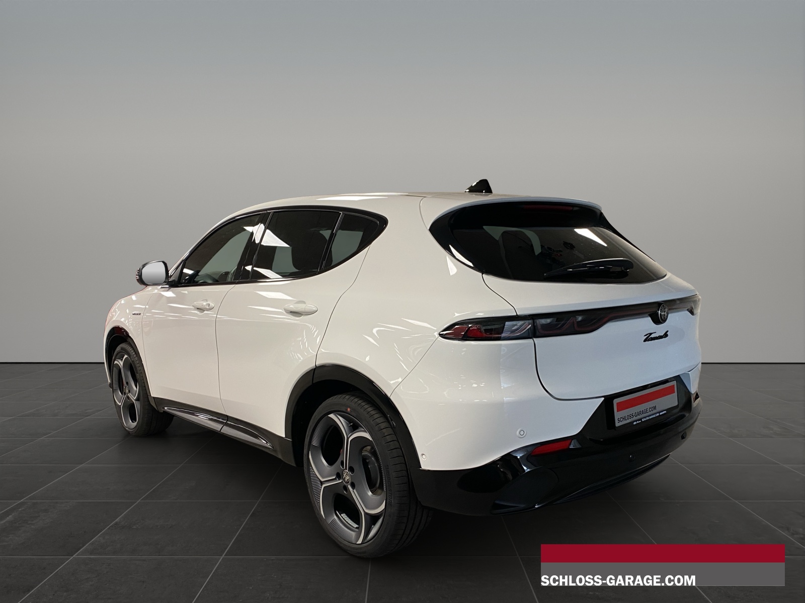 ALFA ROMEO TONALE 1.5 Veloce Premium-showroom-element-3