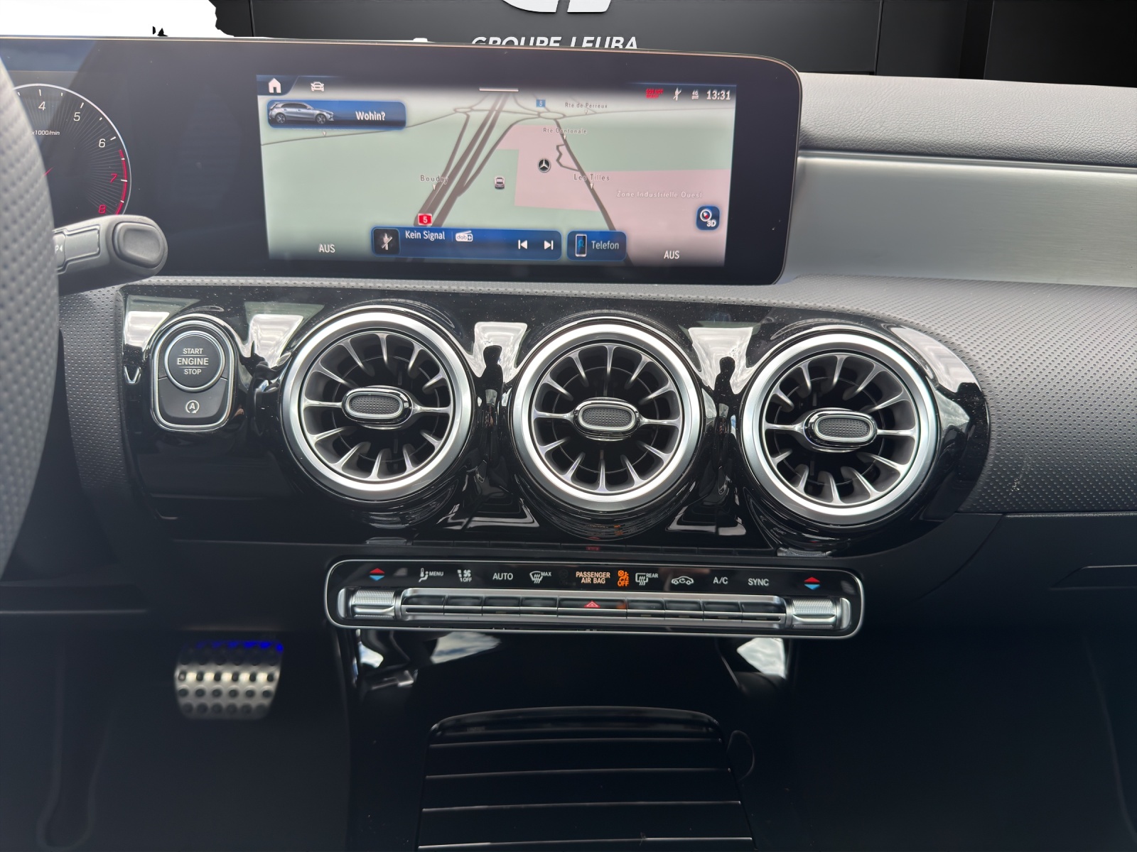 MERCEDES-BENZ A 220 4Matic 8G-DCT-image-9