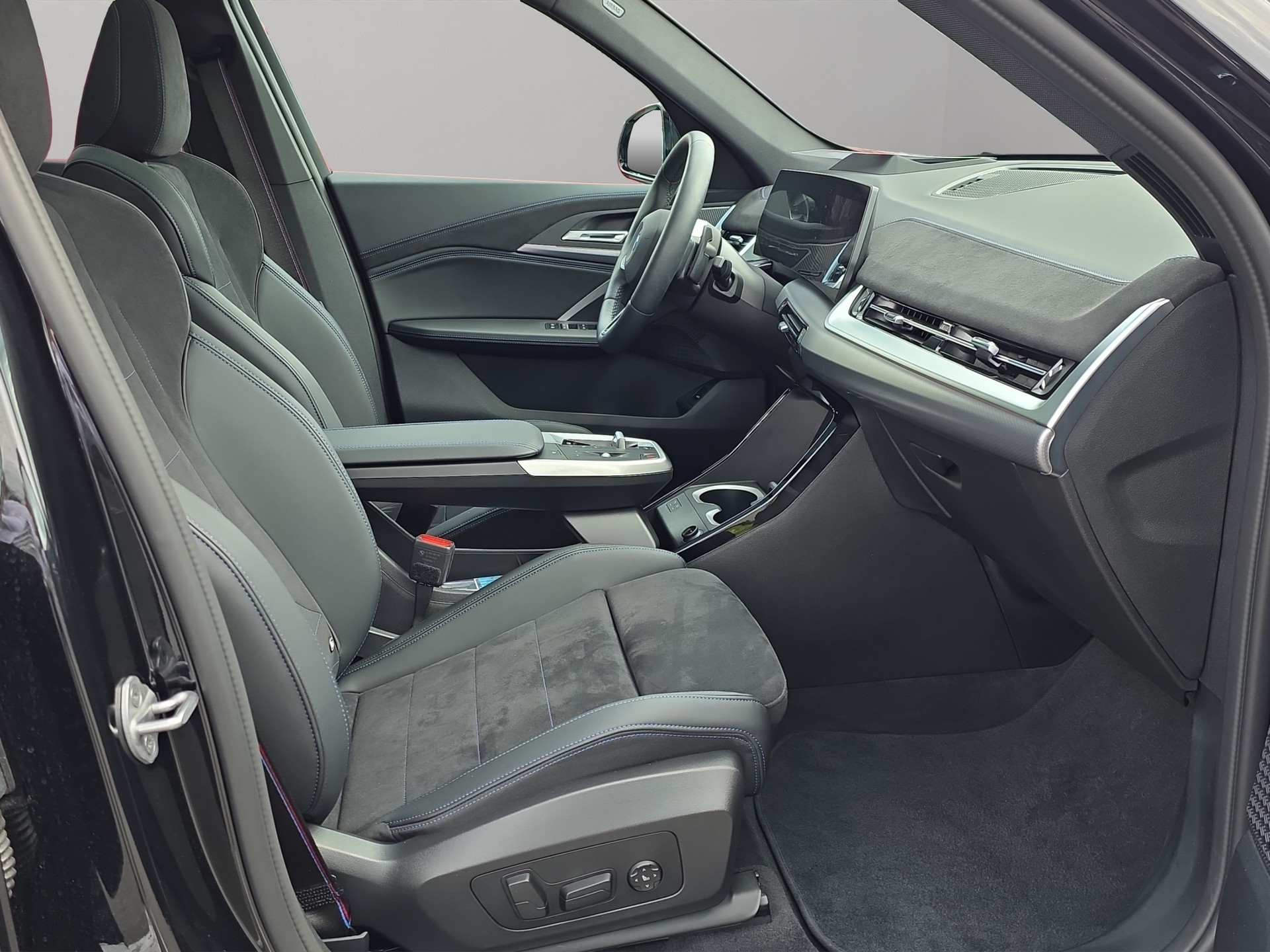 BMW X1 xDrive 30e M Sport Pro-image-17