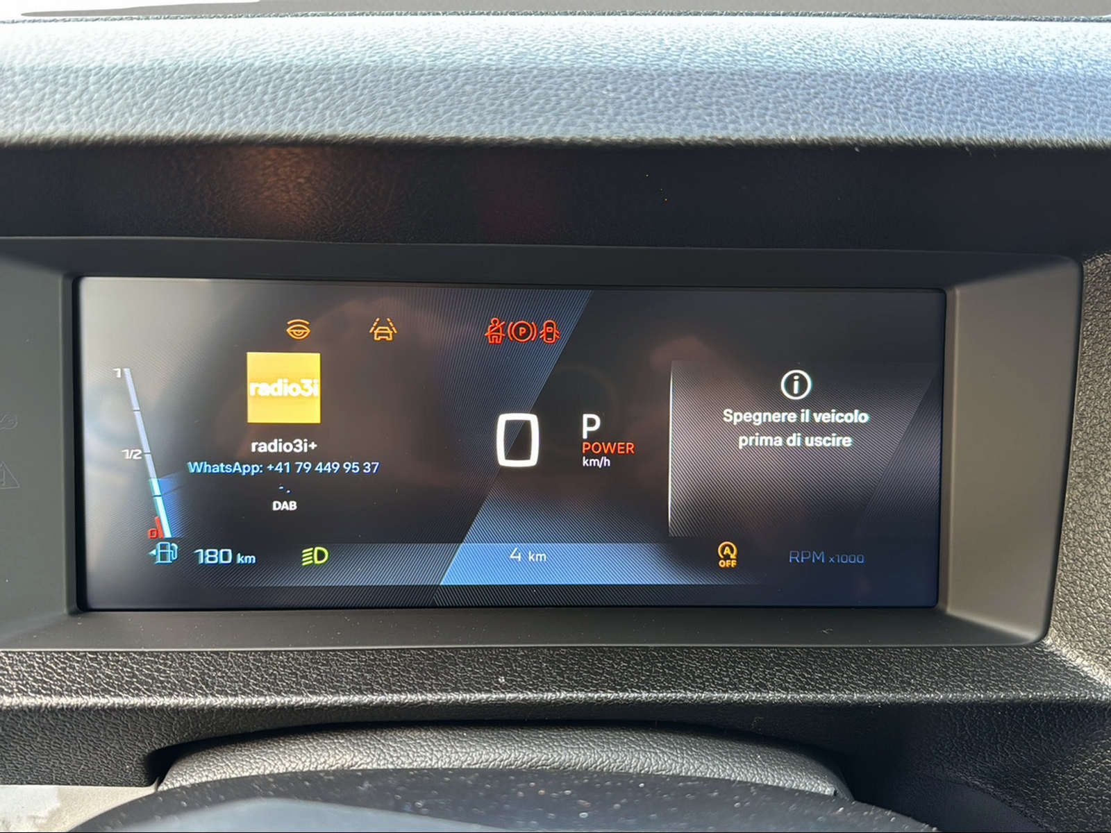 PEUGEOT Traveller 2.2 BlueHDi Family Edition Standard EAT8-image-5