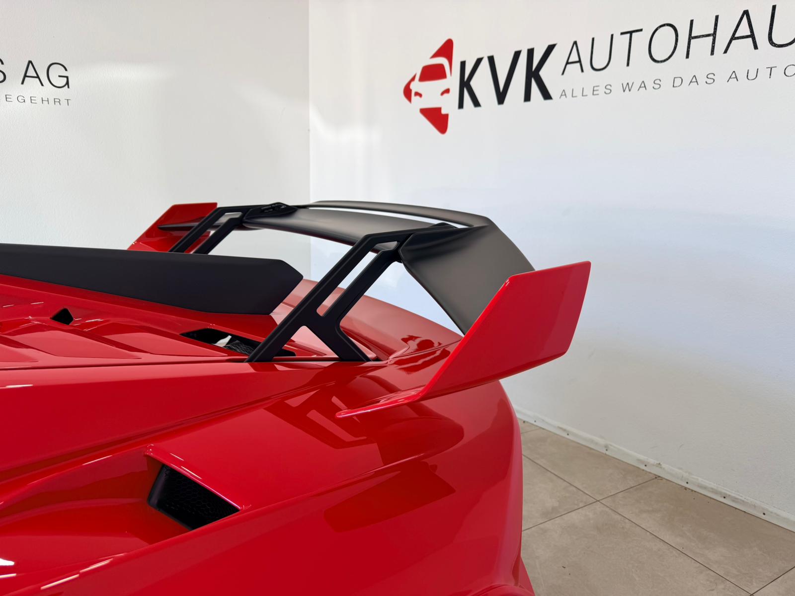 LAMBORGHINI Huracan STO Coupé DCT RWD-image-17