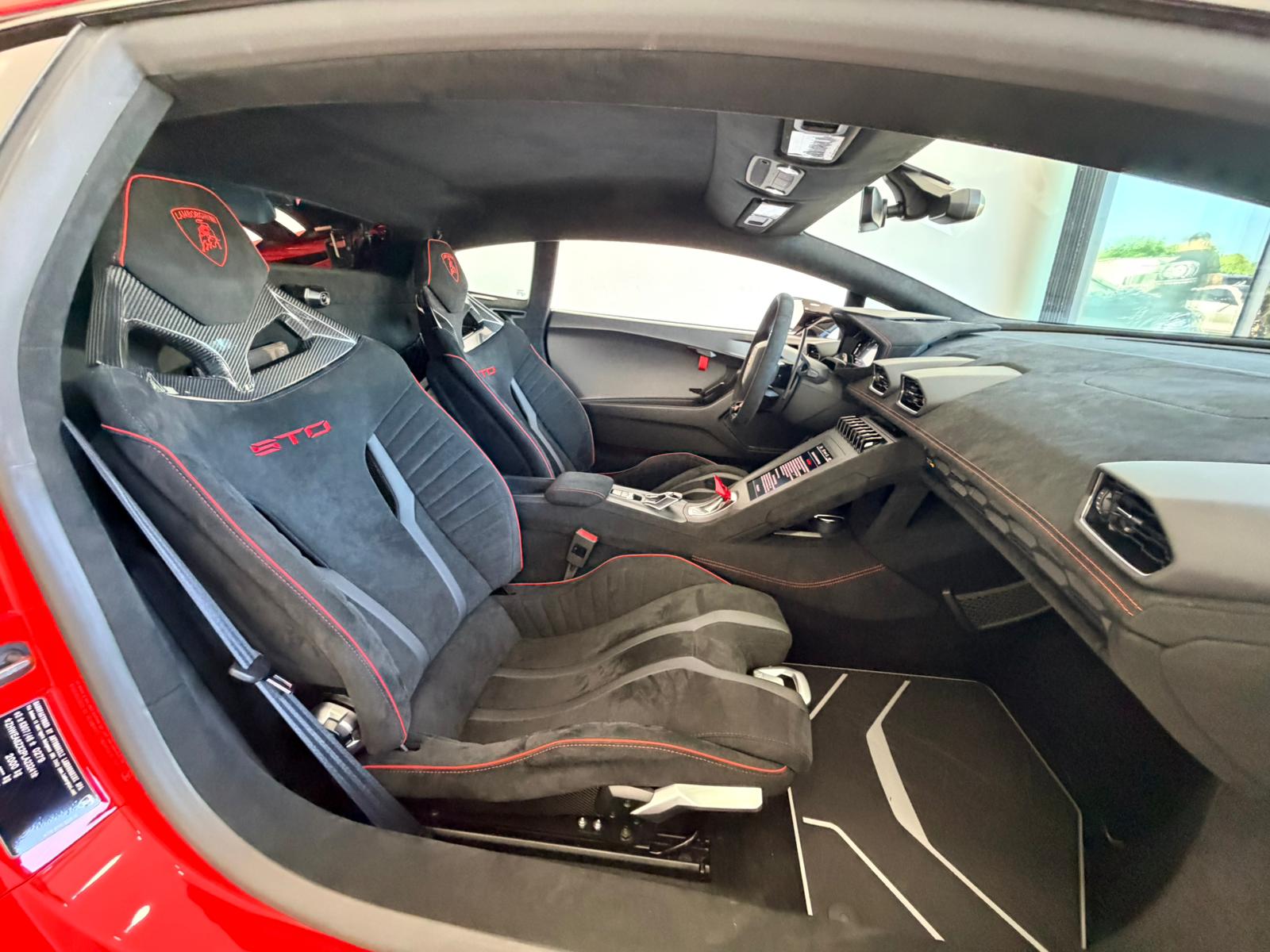 LAMBORGHINI Huracan STO Coupé DCT RWD-image-11