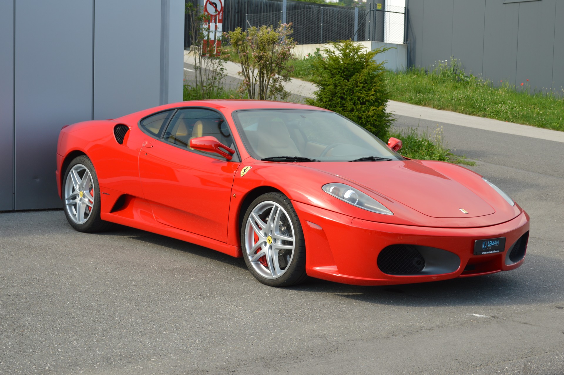 FERRARI F430-showroom-element-2