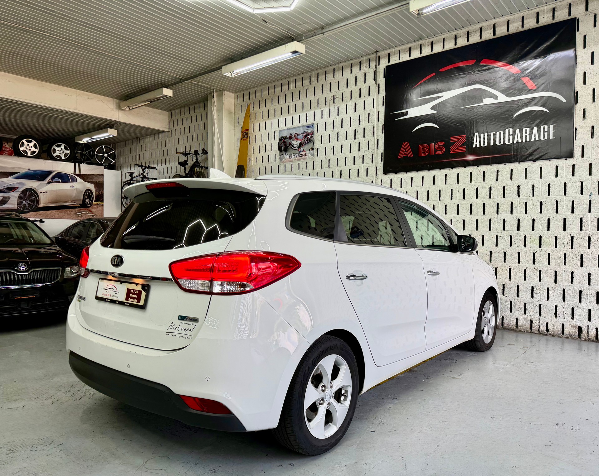 KIA Carens 1.7 CRDi Swiss Eco Edition DCT-image-11