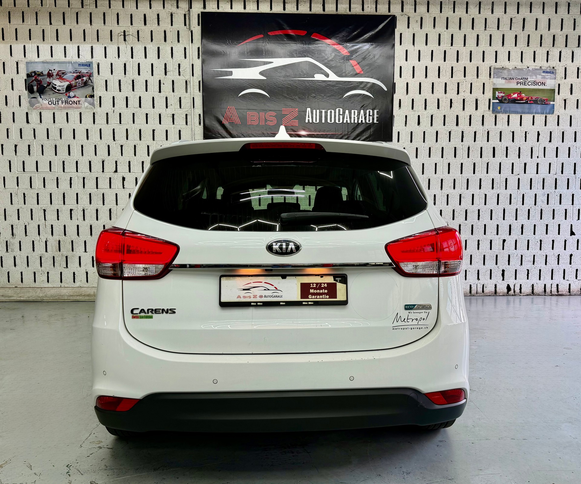 KIA Carens 1.7 CRDi Swiss Eco Edition DCT-image-12