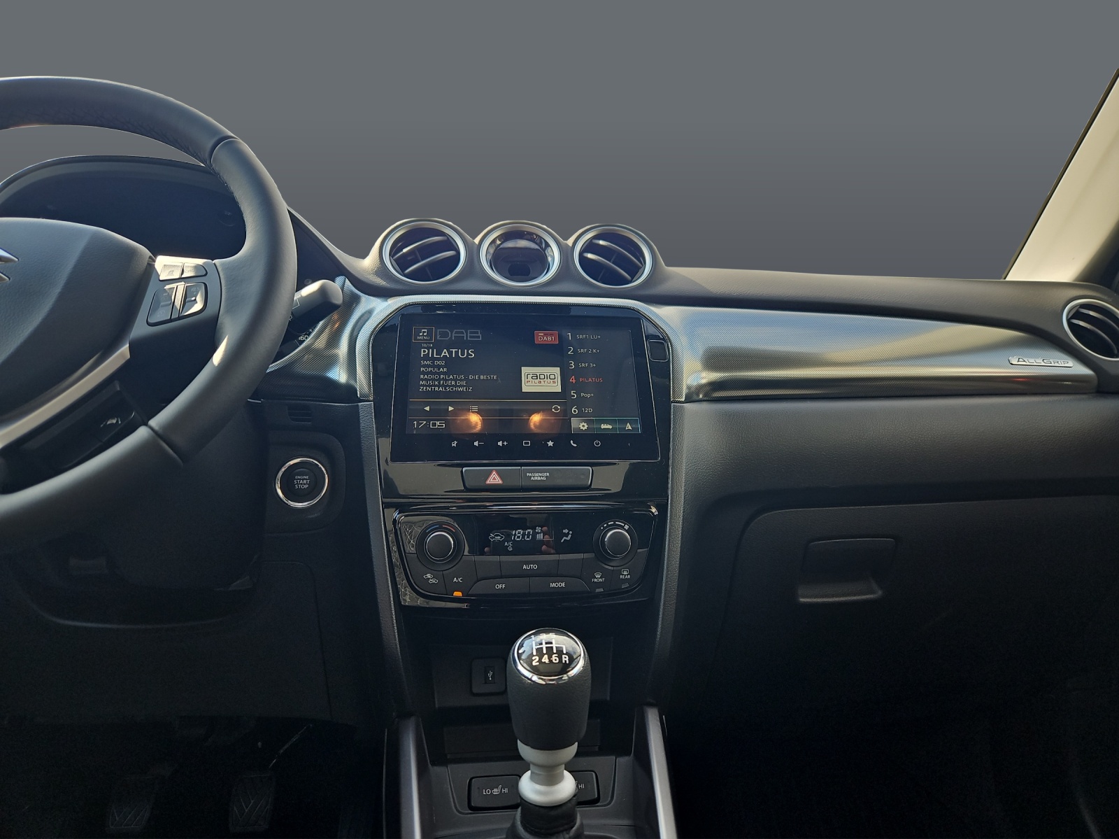 SUZUKI Vitara 1.4 Boosterjet Compact Top Hybrid 4x4-image-9