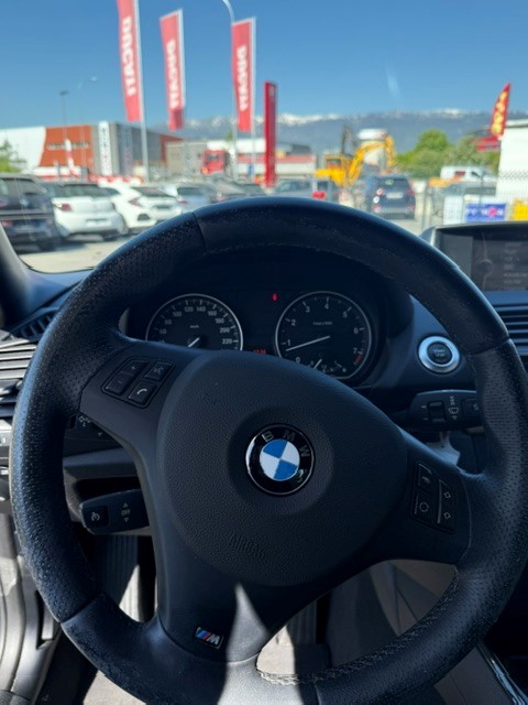 BMW 120i Cabrio Steptronic-image-10