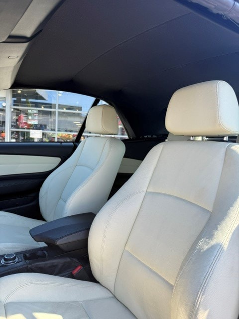 BMW 120i Cabrio Steptronic-image-12