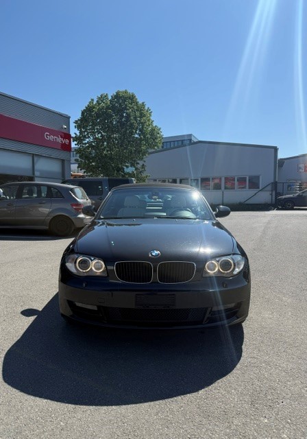 BMW 120i Cabrio Steptronic-image-1