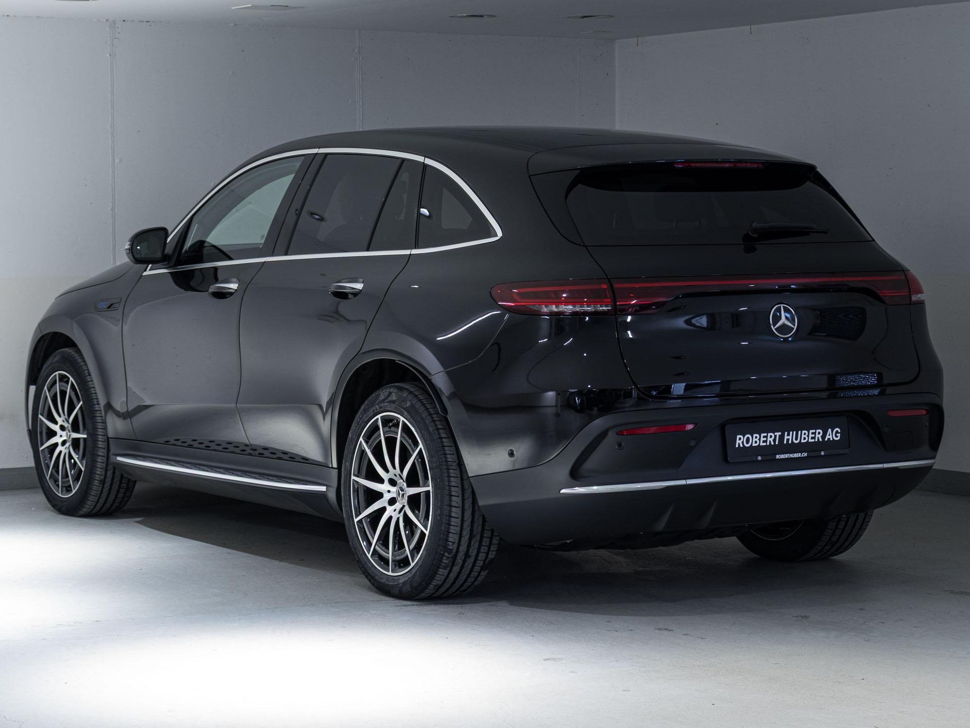 MERCEDES-BENZ EQC 400 4MATIC-image-3