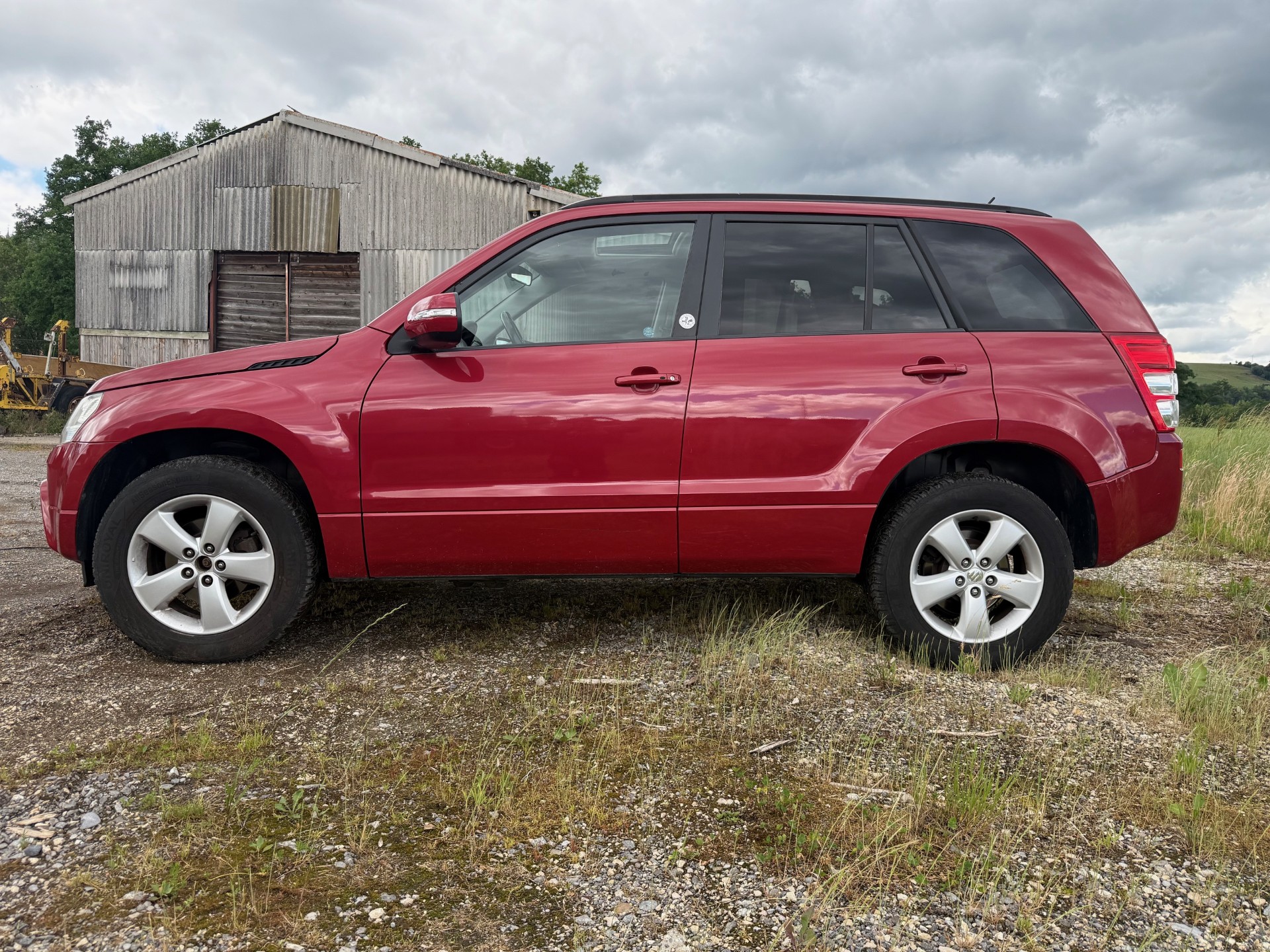 SUZUKI Grand Vitara 2.4 16V GL Top-image-2
