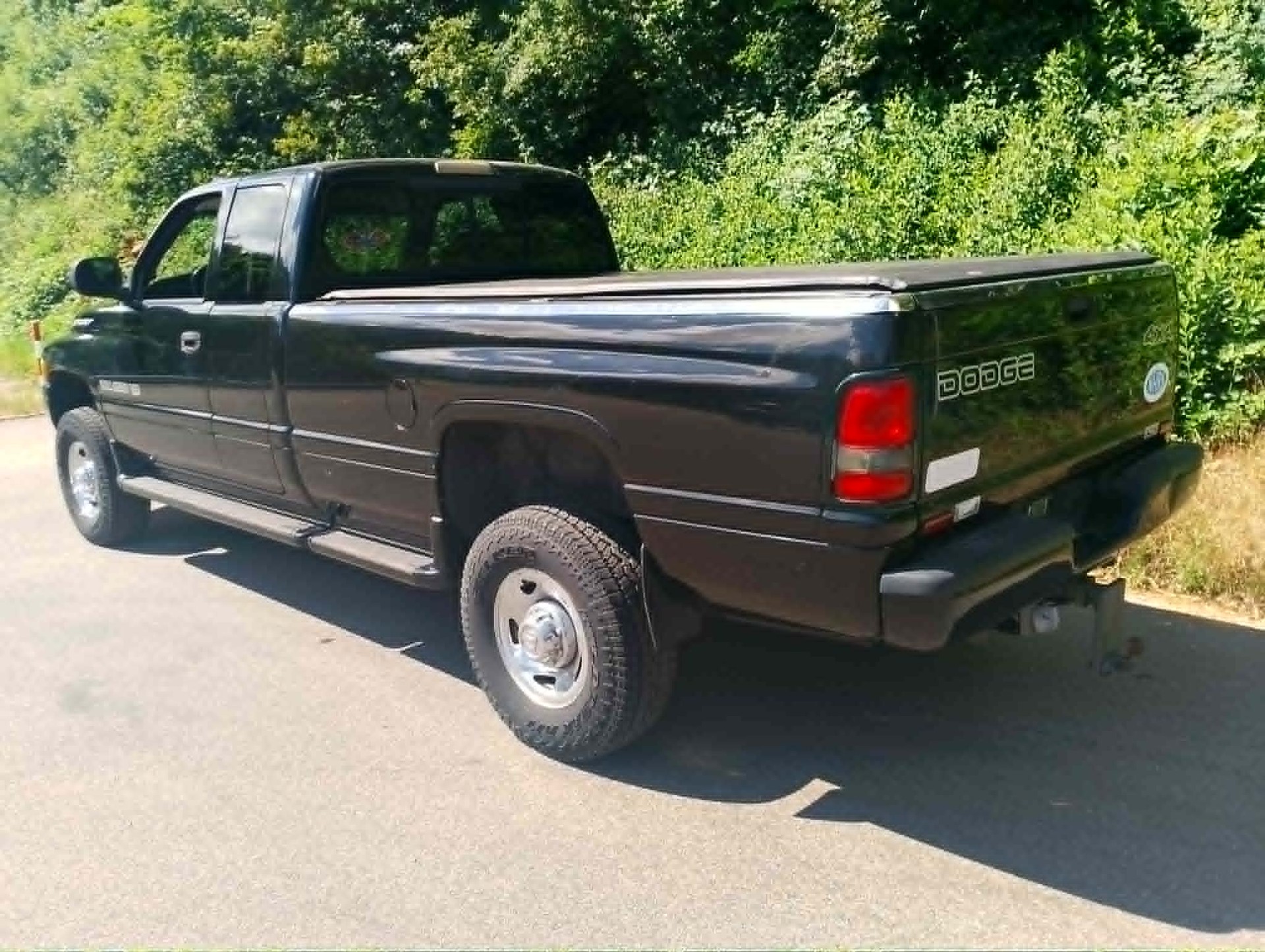 DODGE 2500 SLT-showroom-element-2