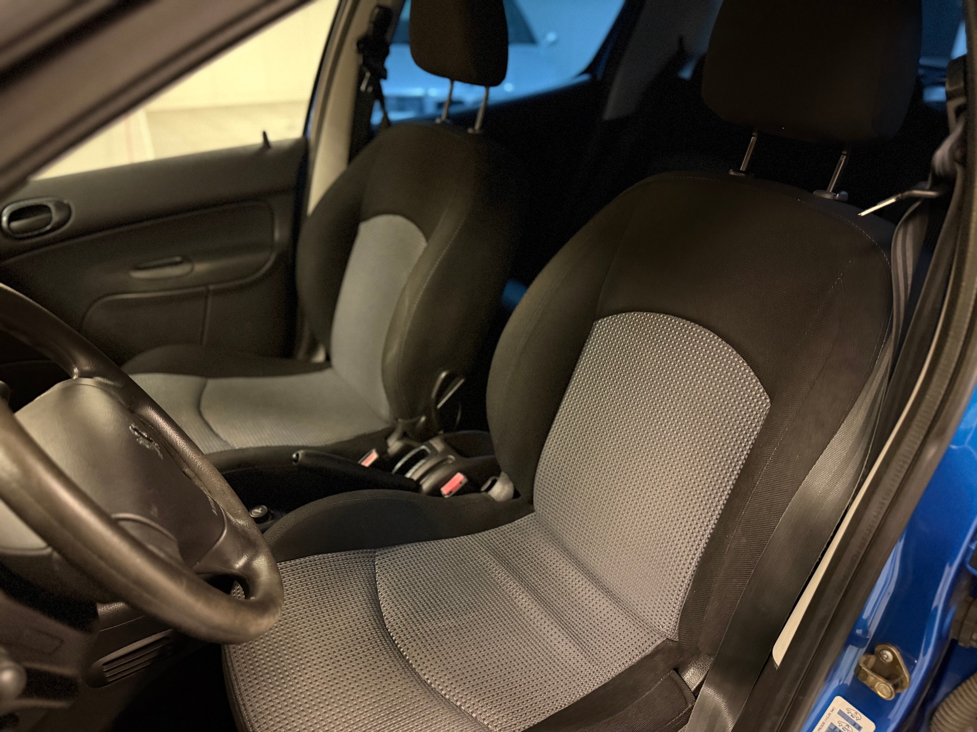 PEUGEOT 206 1.4 16V Premium-image-13