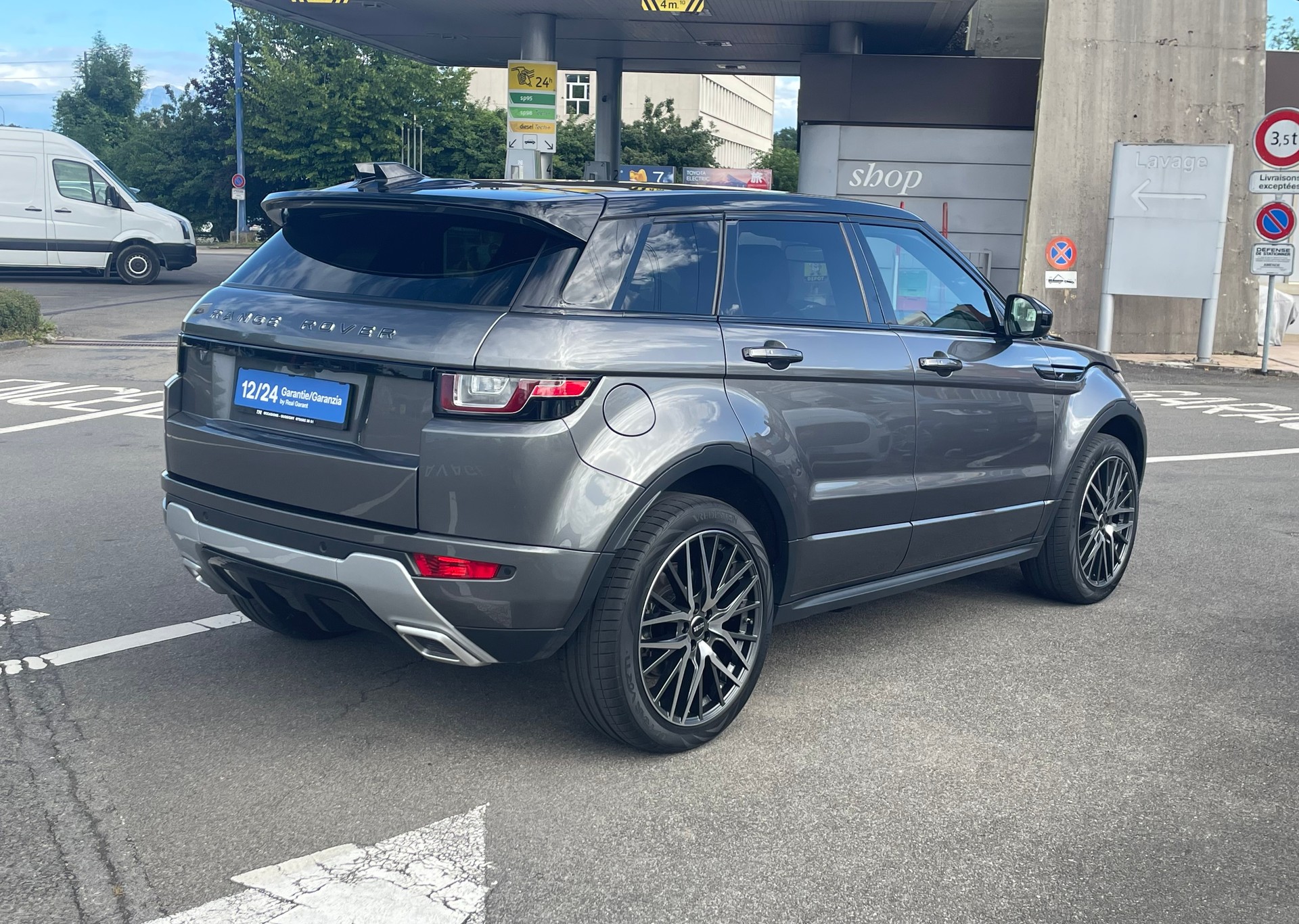 LAND ROVER Range Rover Evoque 2.0 Si4 Autobiography AT9-showroom-element-3