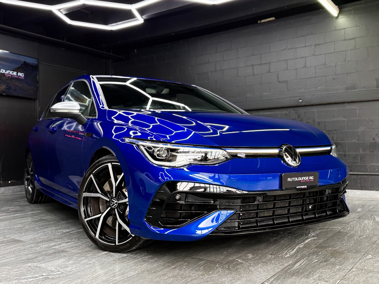 VW Golf 2.0 TSI R DSG 4Motion Akrapovič Performance