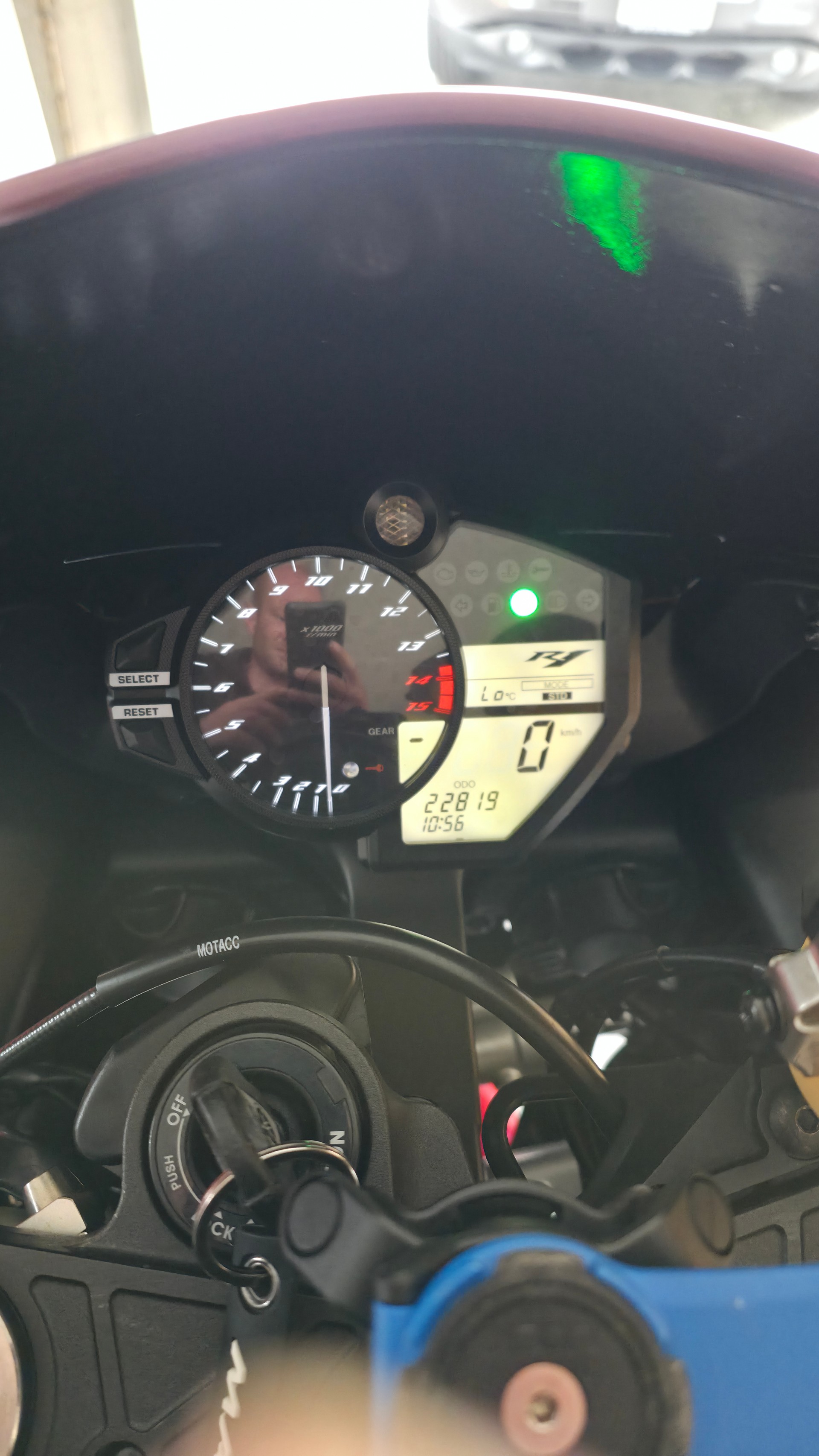 YAMAHA YZF-R1-image-0