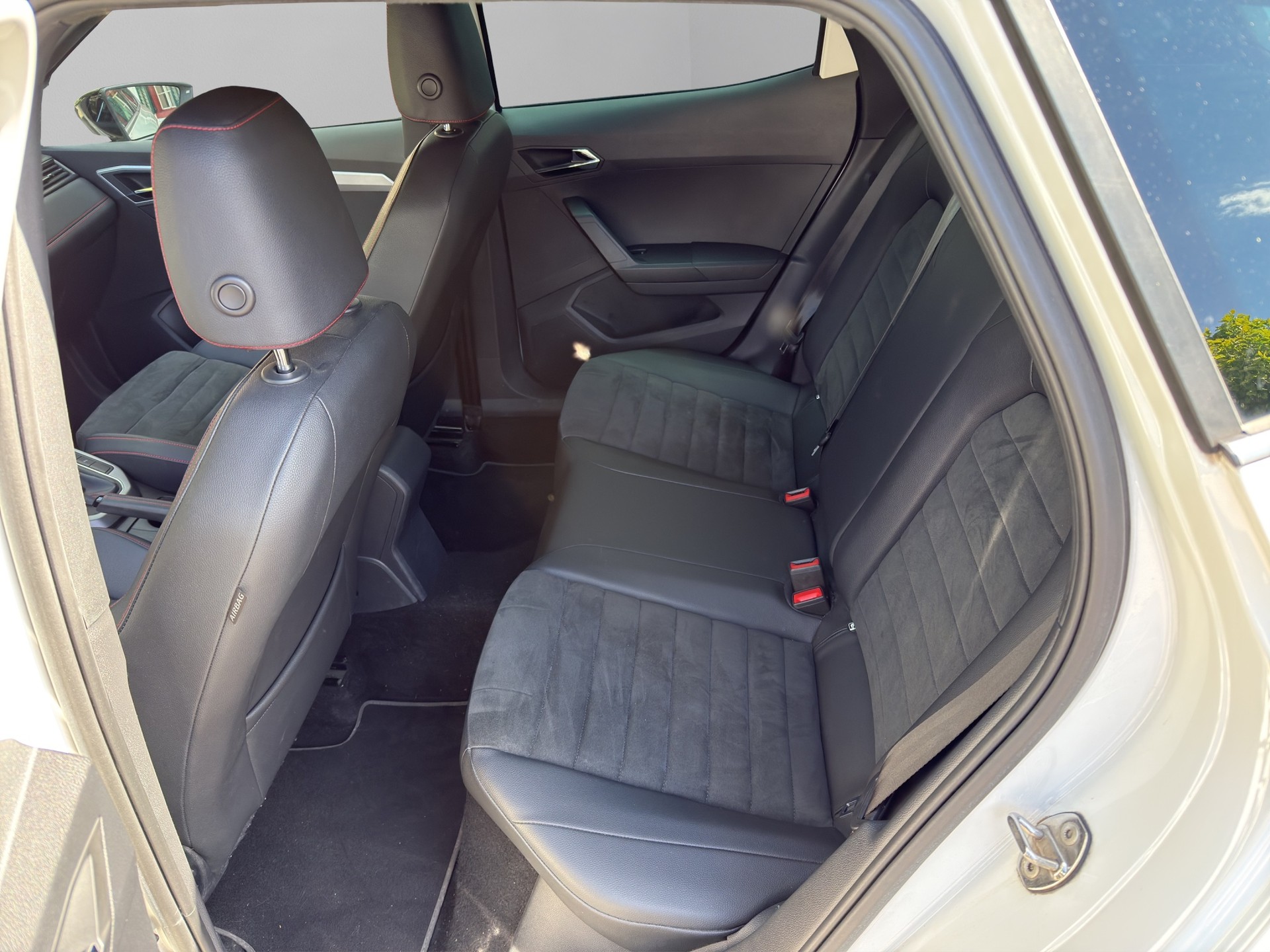 SEAT Arona 1.0 TSI SWISS FR * Garantie * 8 fach * frisch ab MFK * Modell 2021 *-image-8