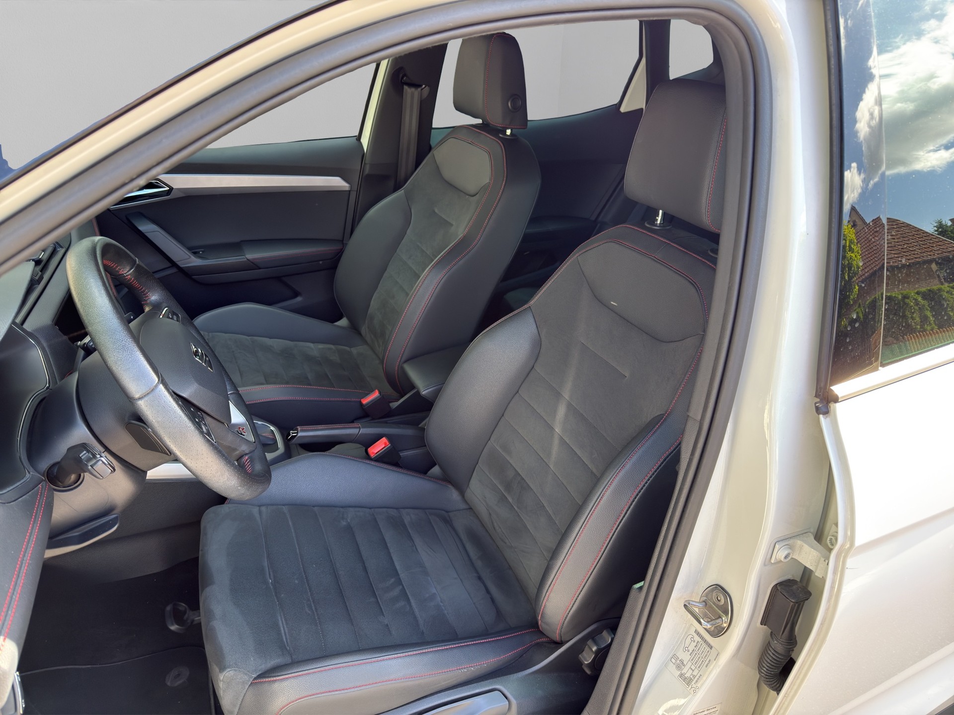 SEAT Arona 1.0 TSI SWISS FR * Garantie * 8 fach * frisch ab MFK * Modell 2021 *-image-7