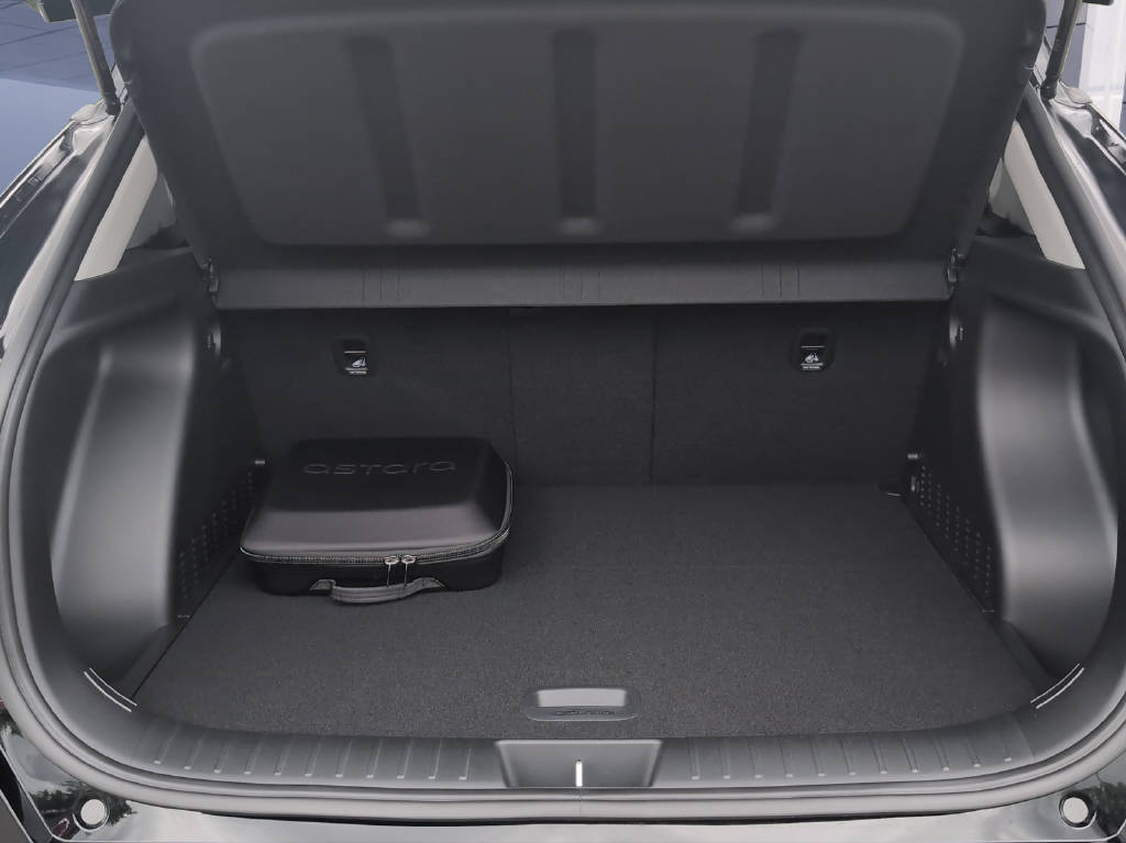 HYUNDAI KONA Electric Amplia 65 KWH Heat Pump-image-12