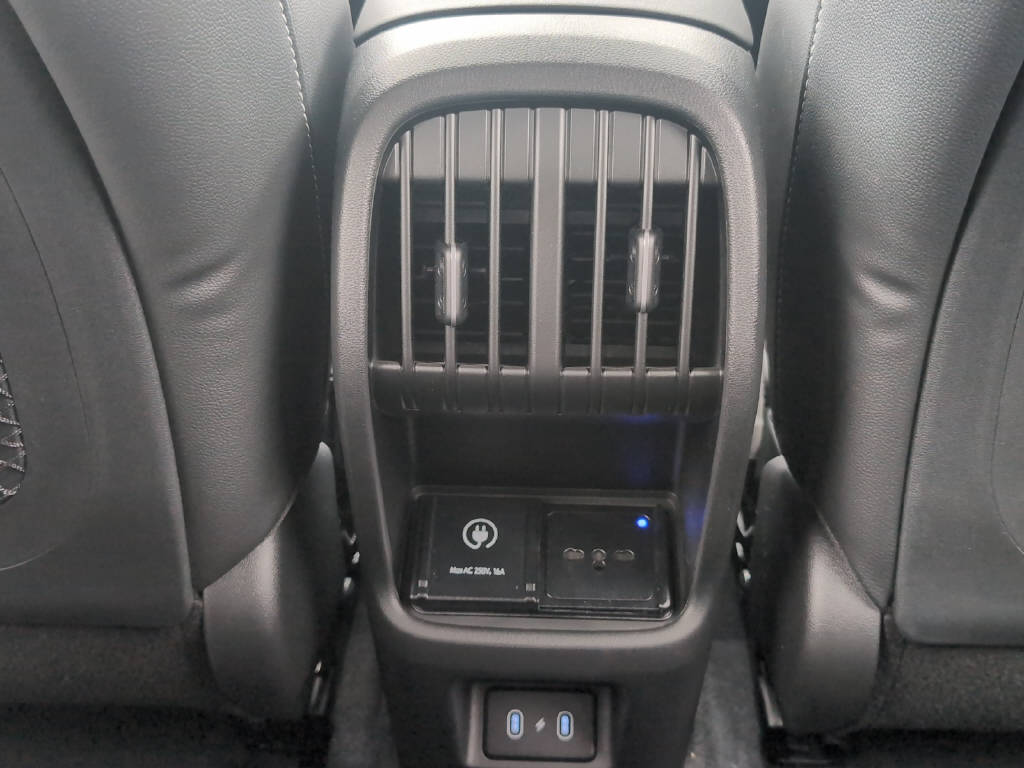 HYUNDAI KONA Electric Amplia 65 KWH Heat Pump-image-18