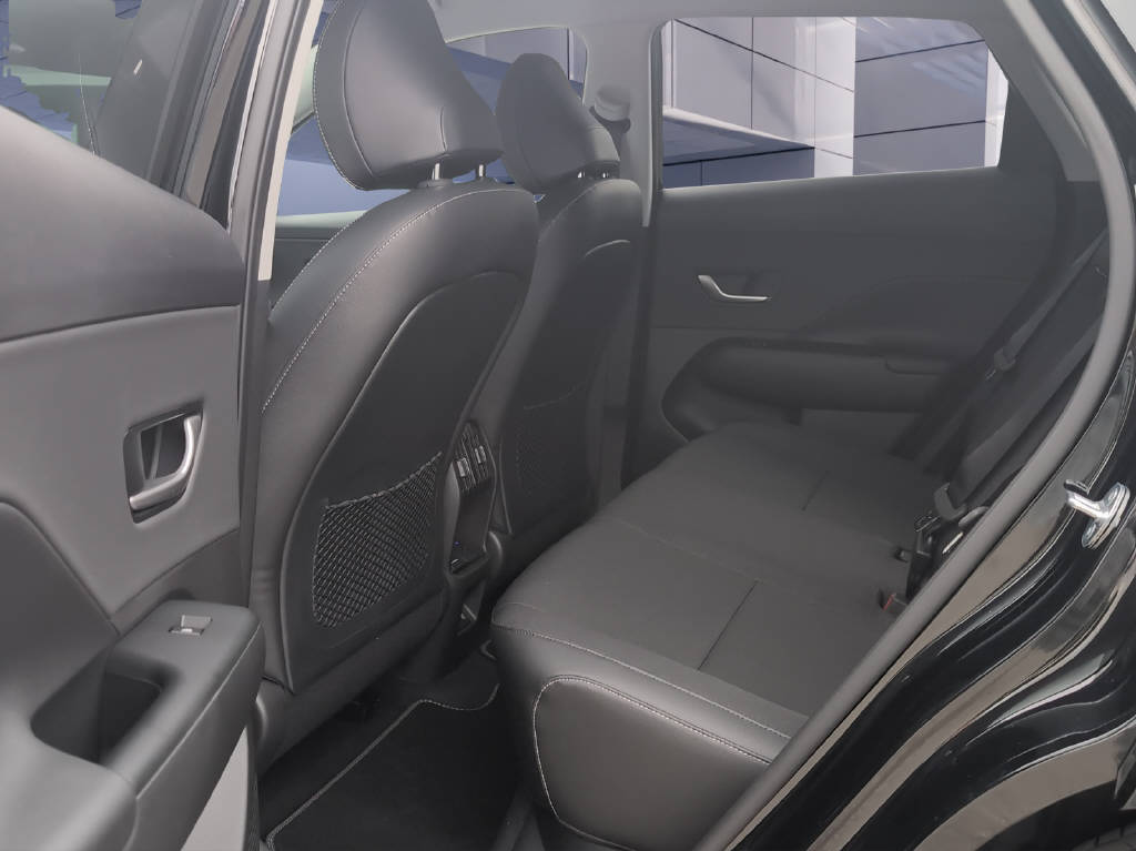 HYUNDAI KONA Electric Amplia 65 KWH Heat Pump-image-10