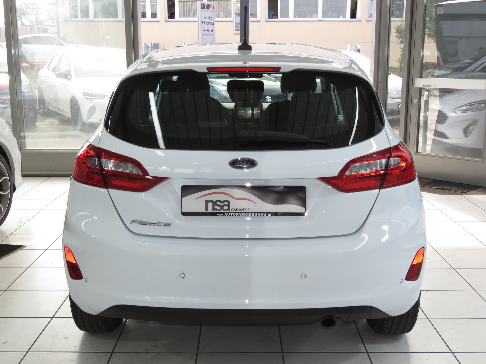 FORD Fiesta 1.0 SCTi Titanium-image-4