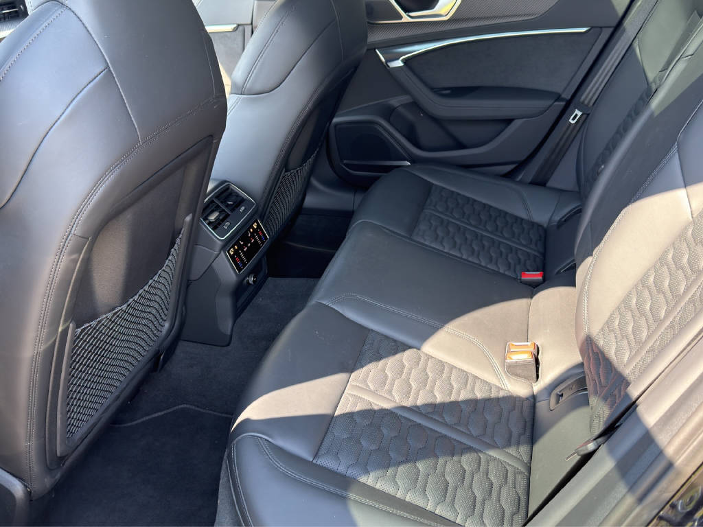 AUDI RS6 Avant 4.0 V8 TFSI quattro T-Tronic-image-14
