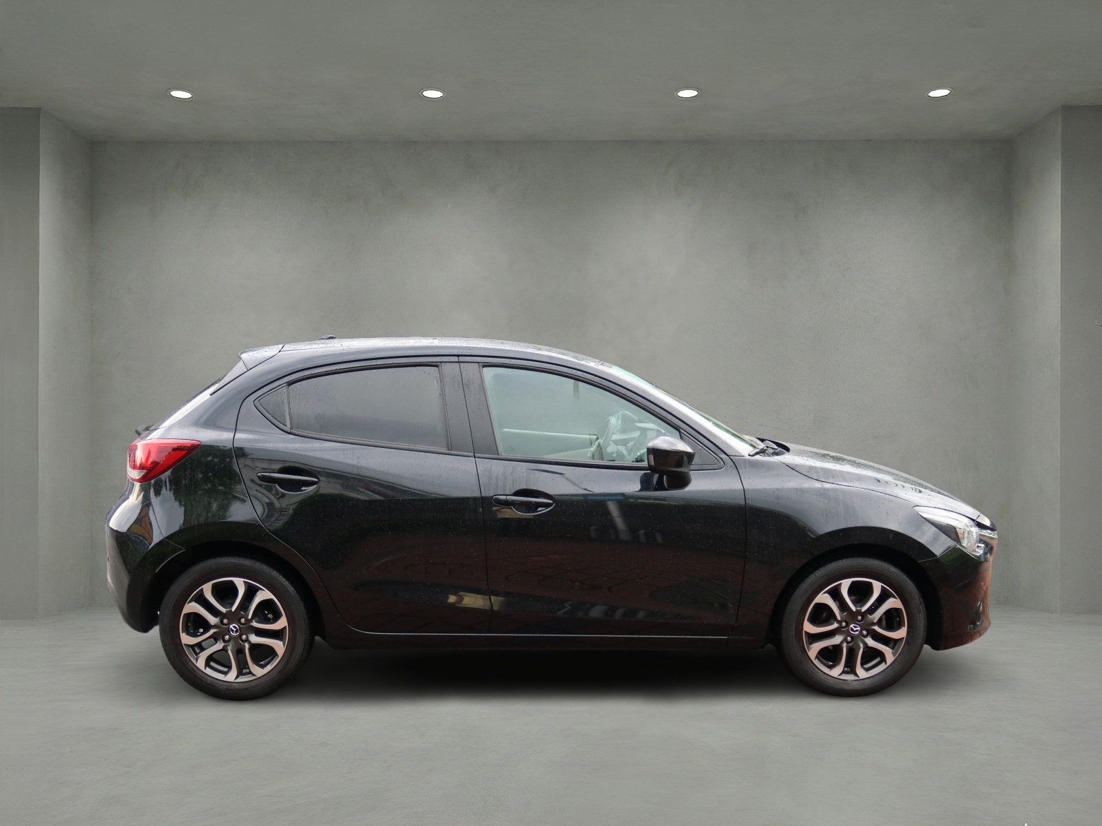 MAZDA 2 1.5i 16V Skyactiv-G Ambition Drive-showroom-element-2
