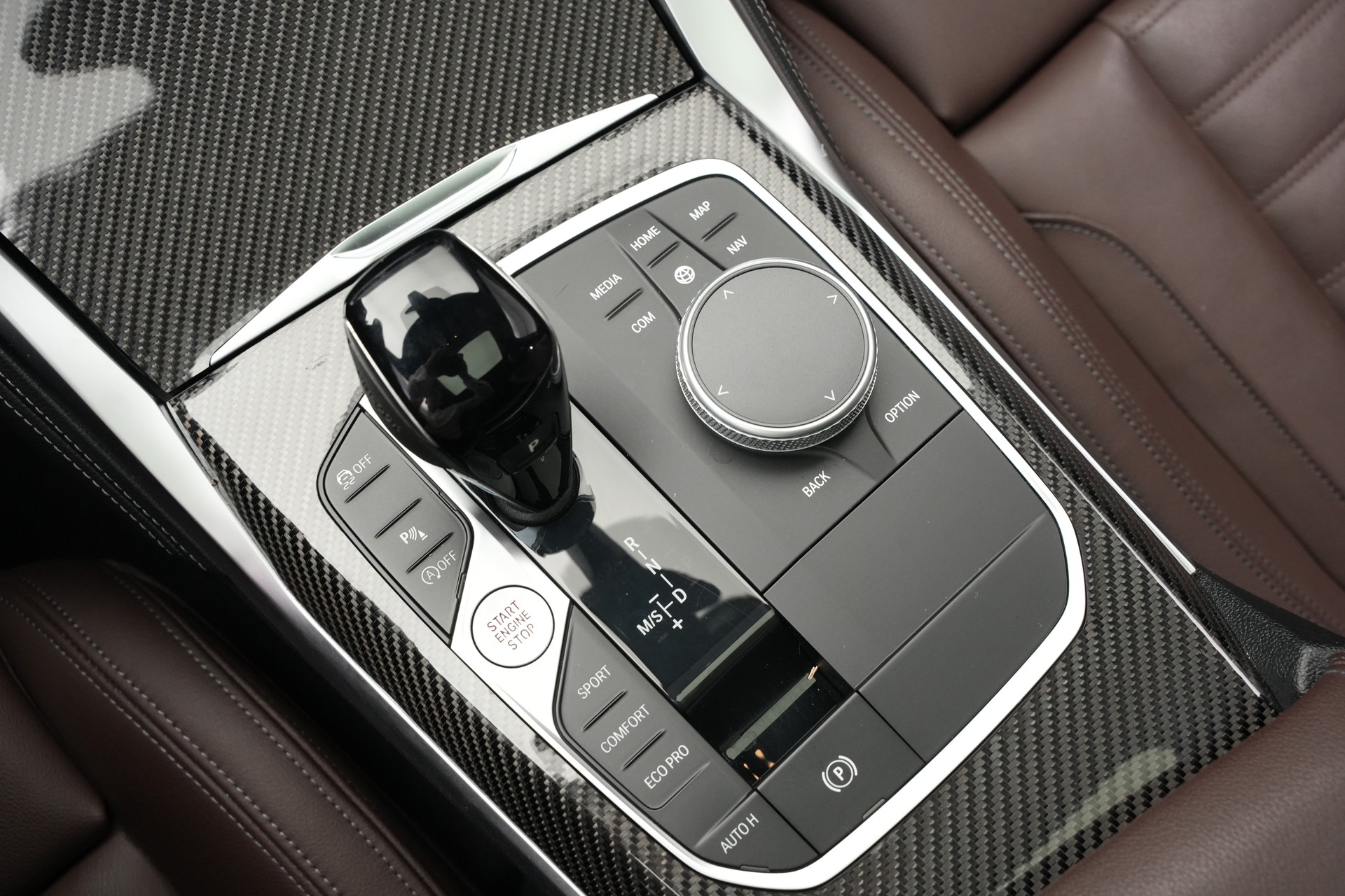 BMW 430i Gran Coupé M Sport PRO Steptronic *Carbon* *Sanremo grün* *50 Jahre* *Glasdach*-image-26