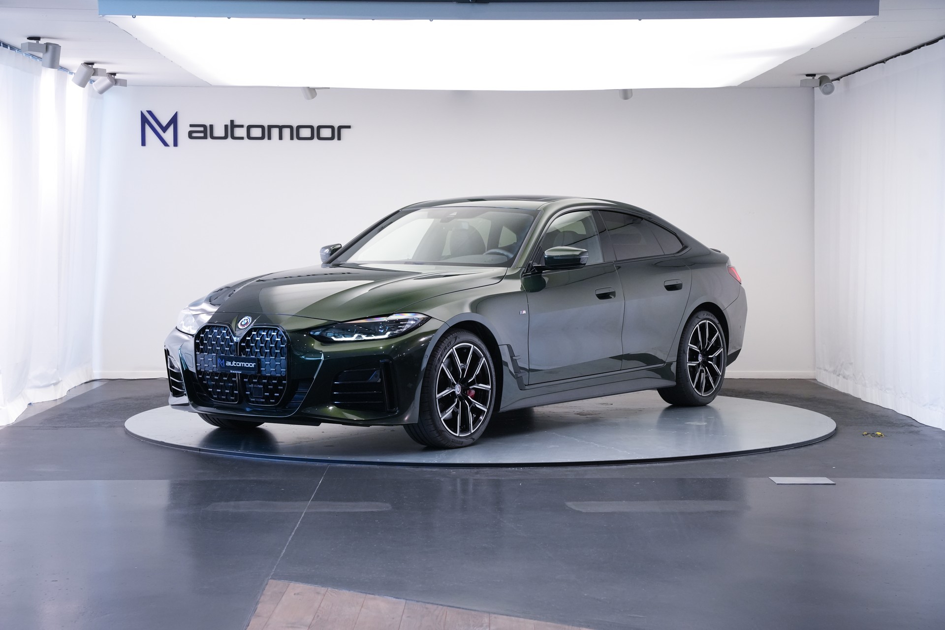 BMW 430i Gran Coupé M Sport PRO Steptronic *Carbon* *Sanremo grün* *50 Jahre* *Glasdach*