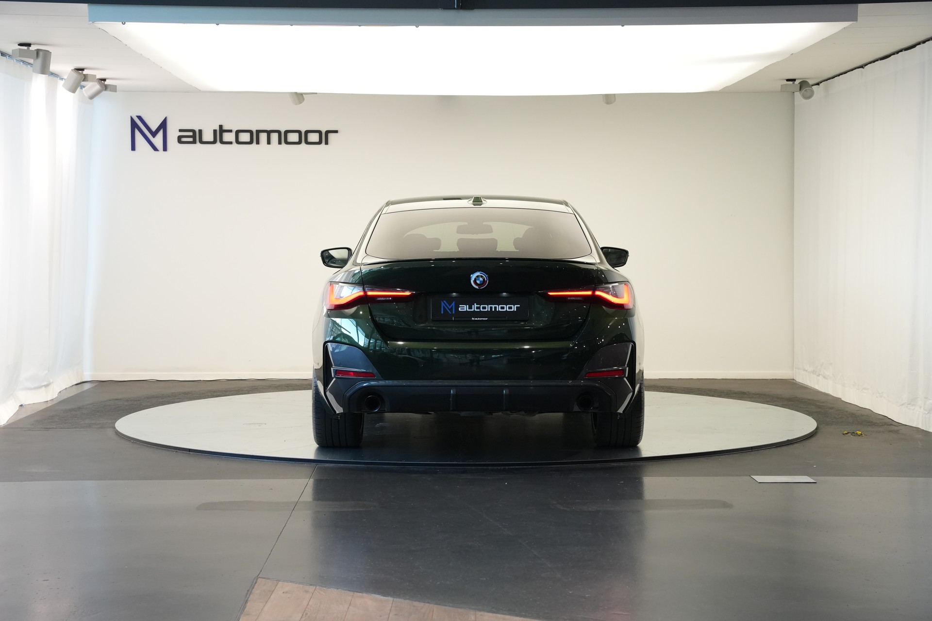 BMW 430i Gran Coupé M Sport PRO Steptronic *Carbon* *Sanremo grün* *50 Jahre* *Glasdach*-image-5