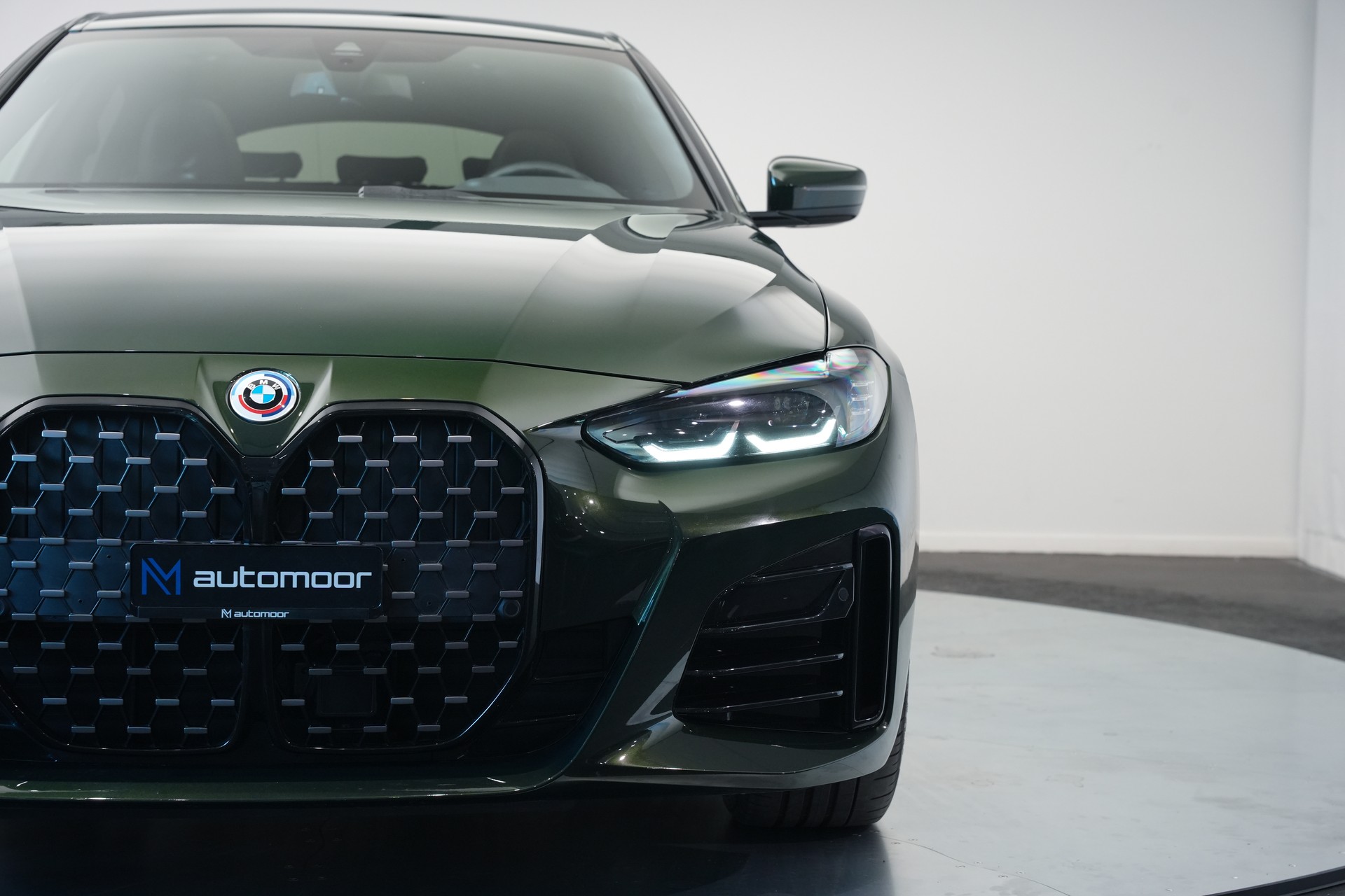 BMW 430i Gran Coupé M Sport PRO Steptronic *Carbon* *Sanremo grün* *50 Jahre* *Glasdach*-image-44