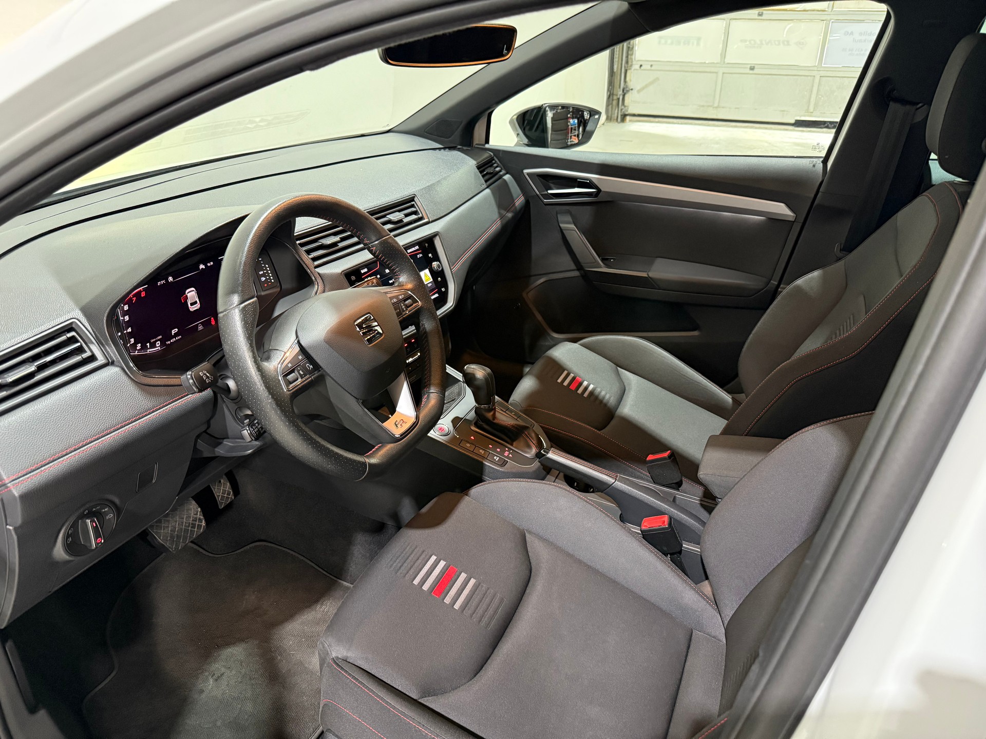 SEAT Ibiza 1.0 EcoTSI DSG Swiss FR (CH-Fahrzeug)-image-11