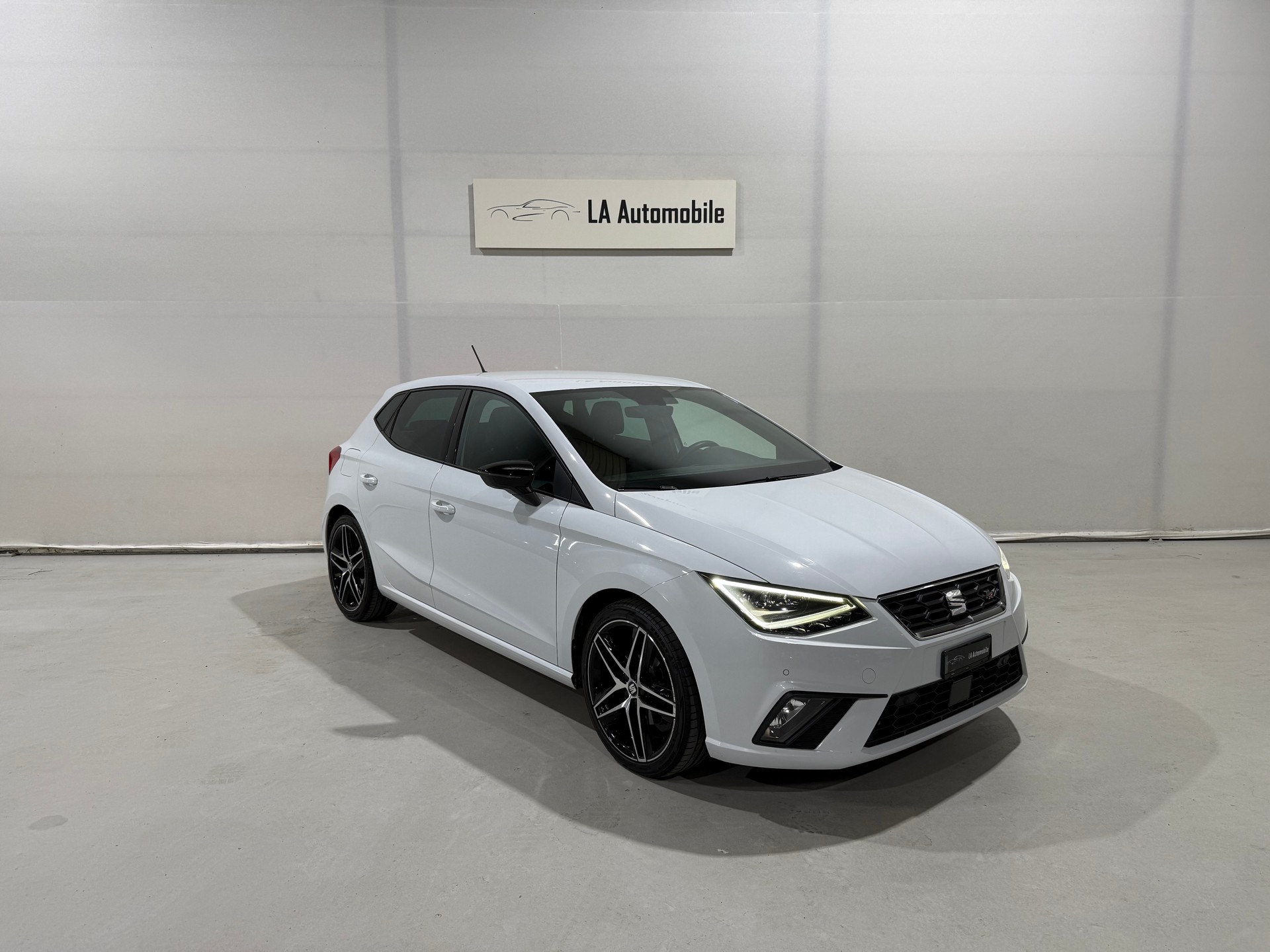 SEAT Ibiza 1.0 EcoTSI DSG Swiss FR (CH-Fahrzeug)-image-4