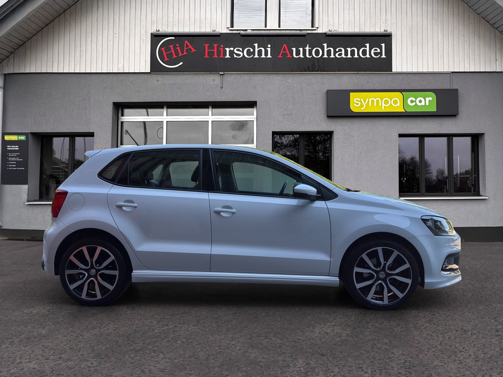 VW Polo 1.2 TSI BMT R-Line-image-5
