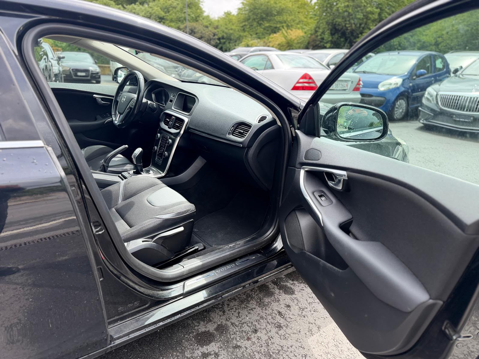 VOLVO V40 D2 Momentum-image-10