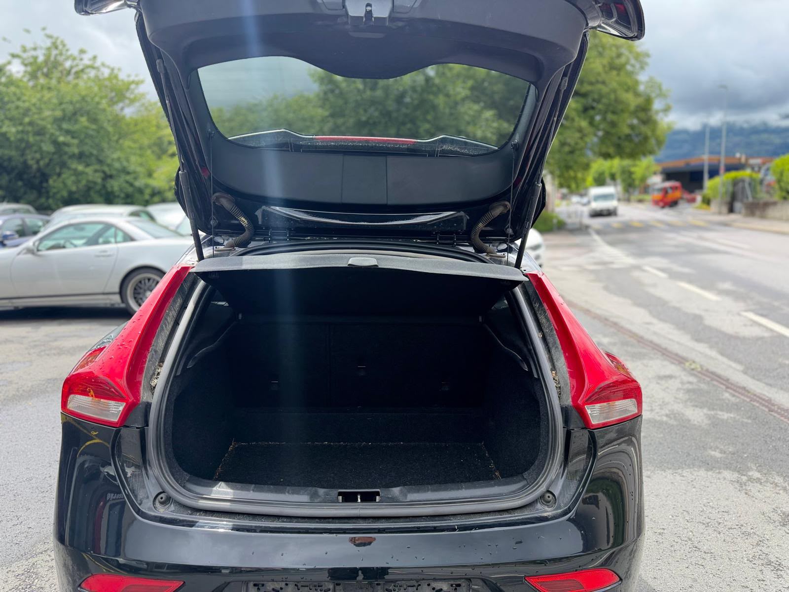 VOLVO V40 D2 Momentum-image-13